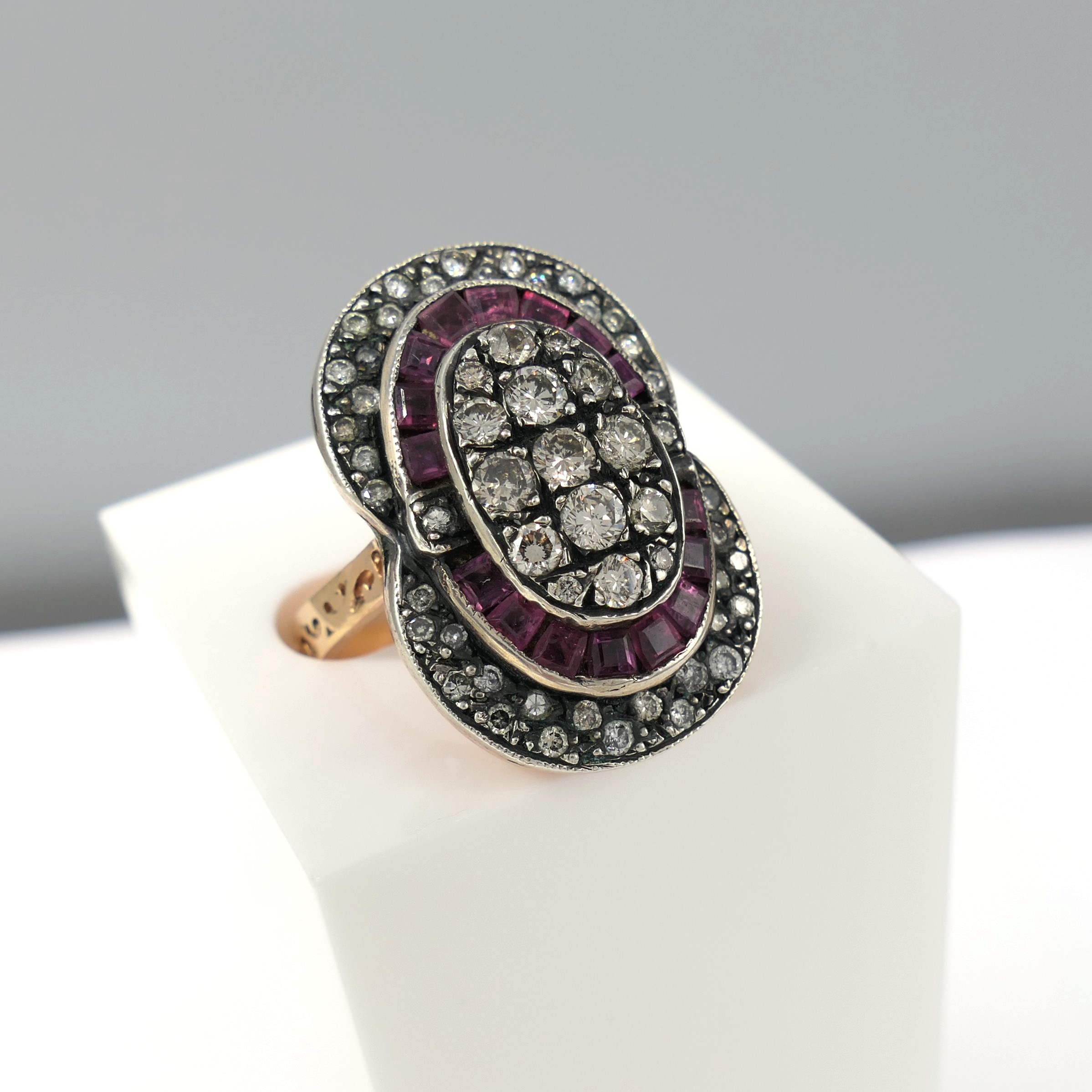 Large Hand-Made 8ct Rose Gold Ruby and Diamond Ring - Image 6 of 6