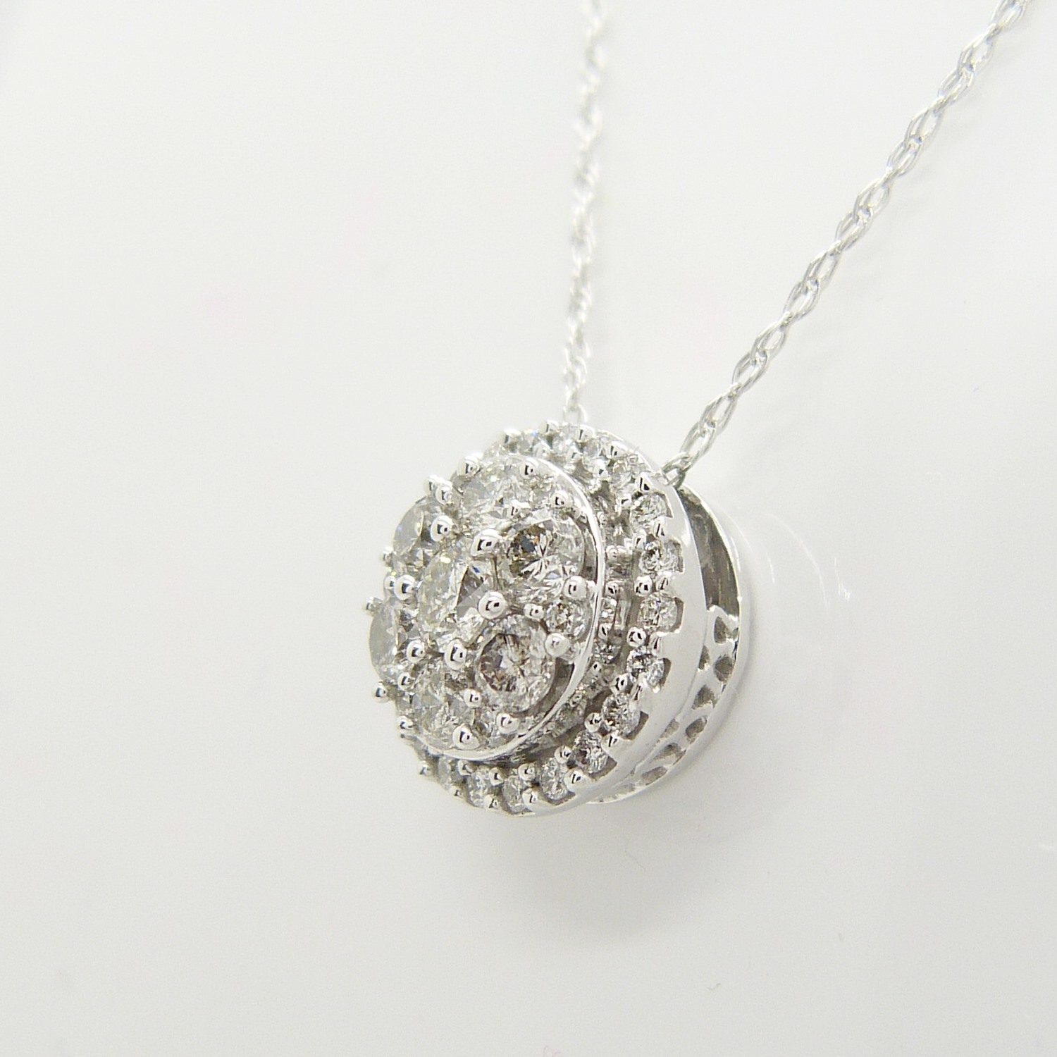 White Gold 0.50 Carat Diamond Cluster Necklace With Gift Box - Image 5 of 6