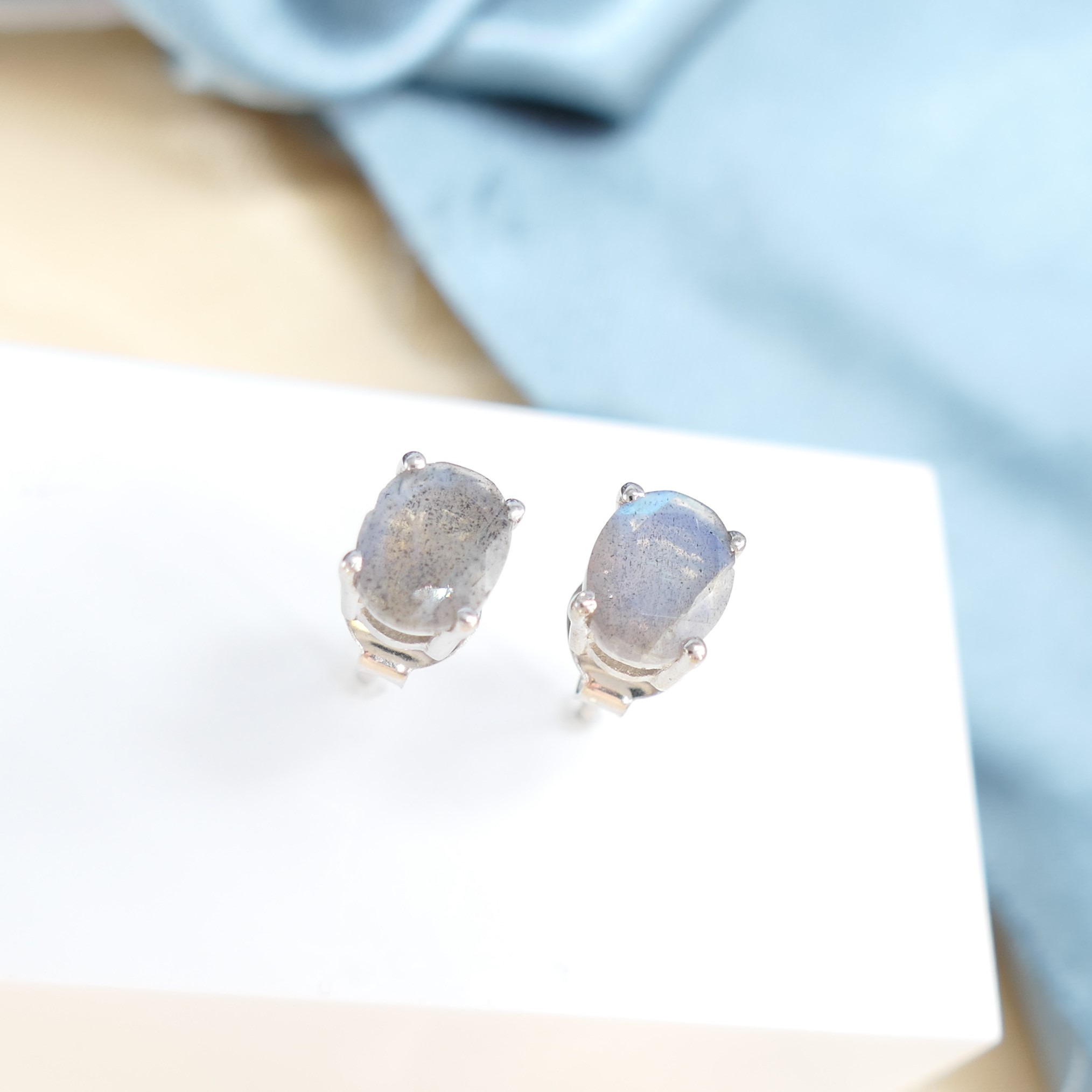 Pair of Oval Cut Labradorite Gemstone Silver Stud Earrings - Image 3 of 6