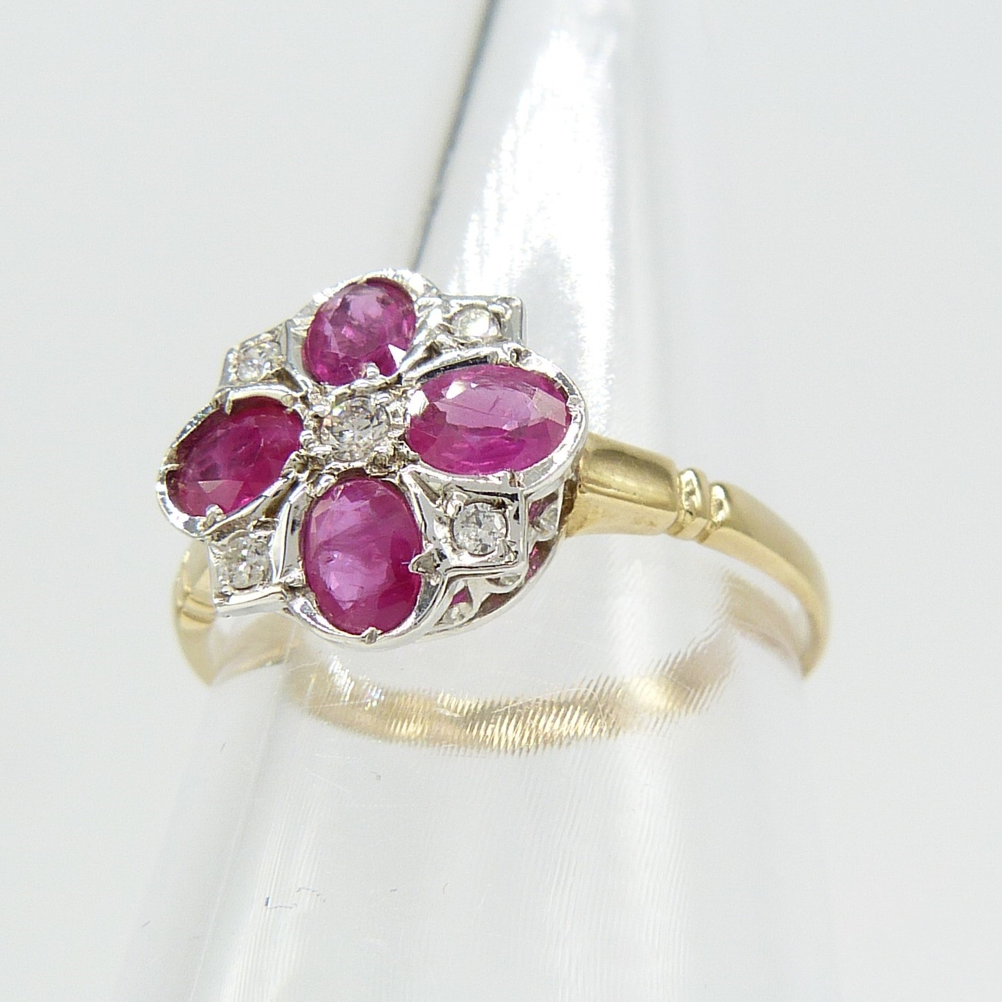 Yellow and White Gold Vintage-Style Ring Set With Rubies and Diamonds - Image 2 of 6