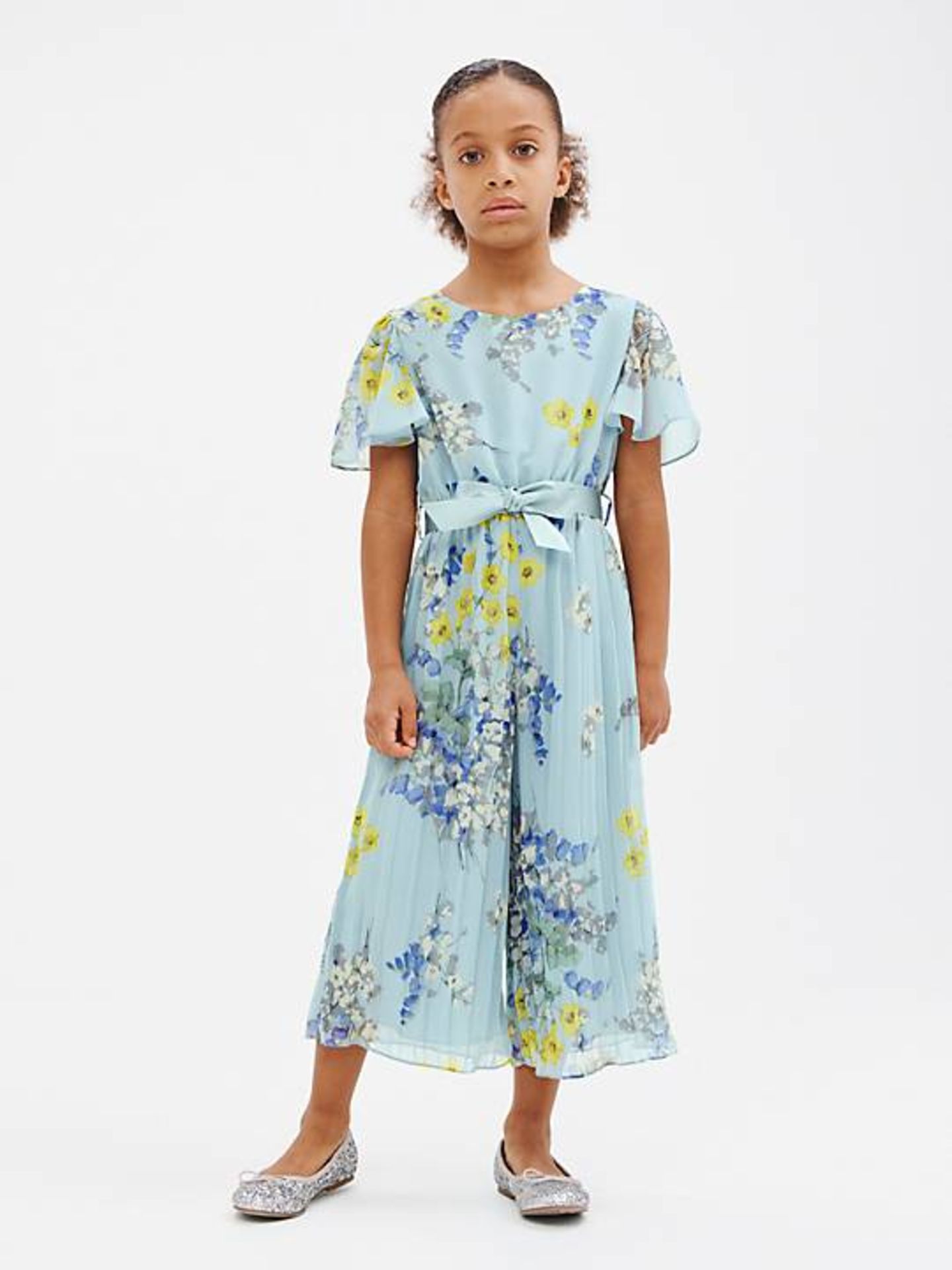 Pallet of Raw Customer Returns - Category - CHILDRENSWEAR - P100141707 - Image 35 of 85