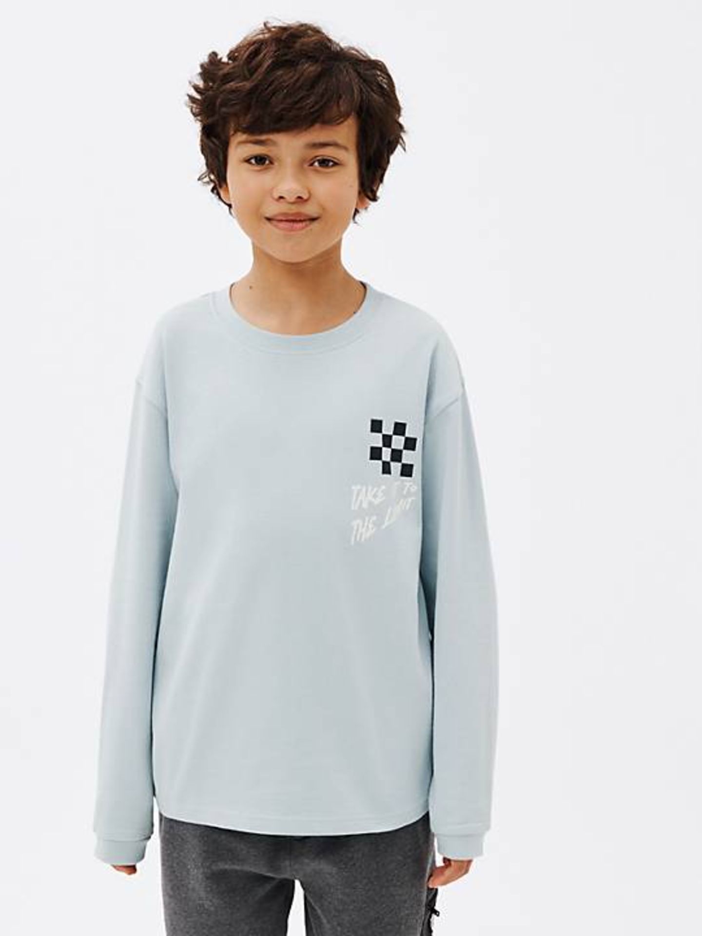 Pallet of Raw Customer Returns - Category - CHILDRENSWEAR - P100141707 - Image 45 of 85