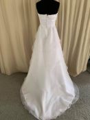 White prom dress from Milano Formals size 14