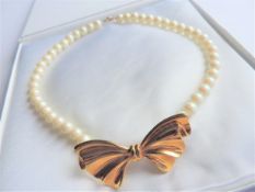 Single Strand Pearl Necklace