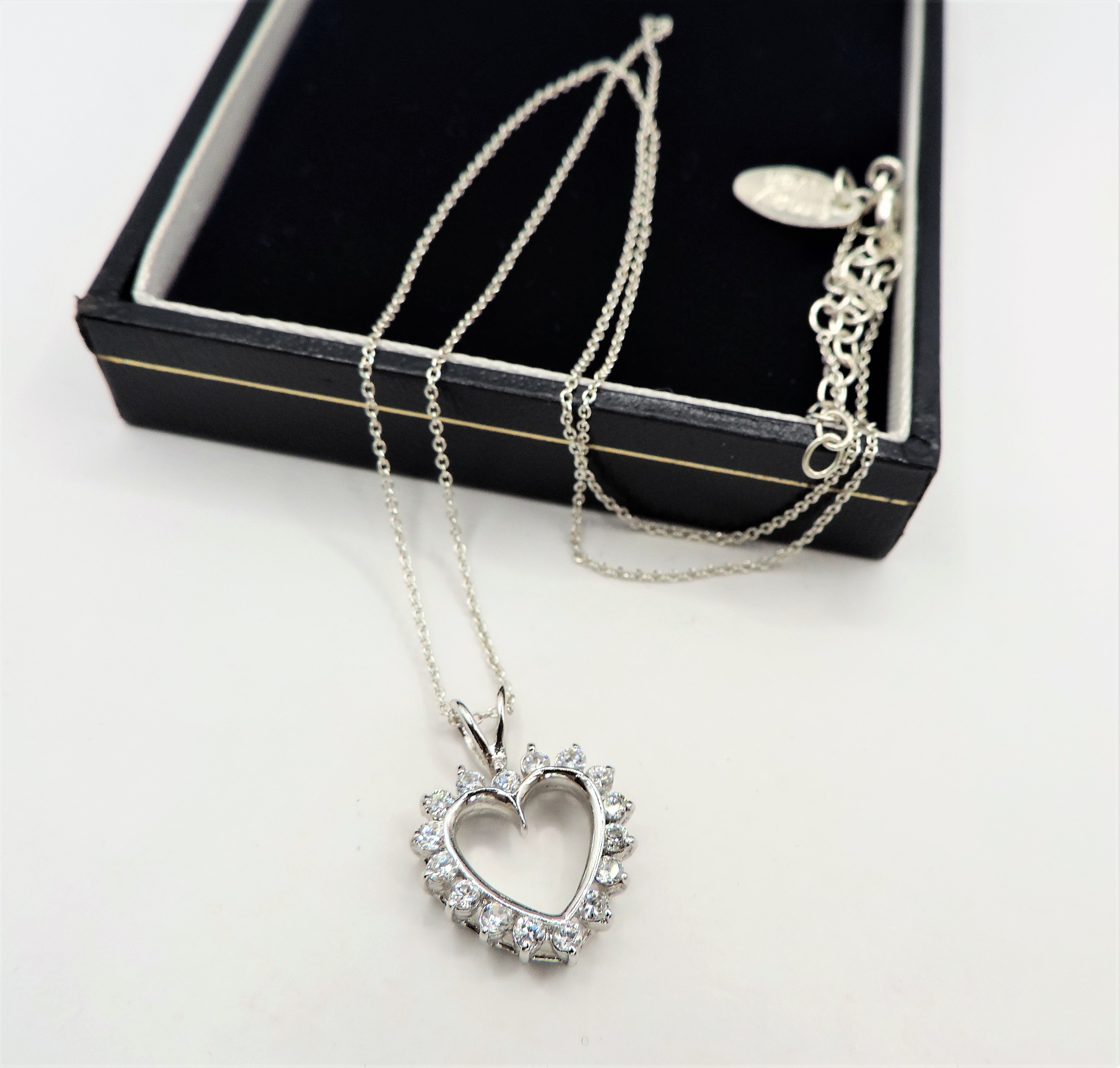 Sterling Silver White Sapphire Heart Pendant Necklace New with Gift Pouch - Image 2 of 3