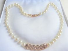 20 inch Single Strand Pearl & Crystal Necklace with Gift Pouch