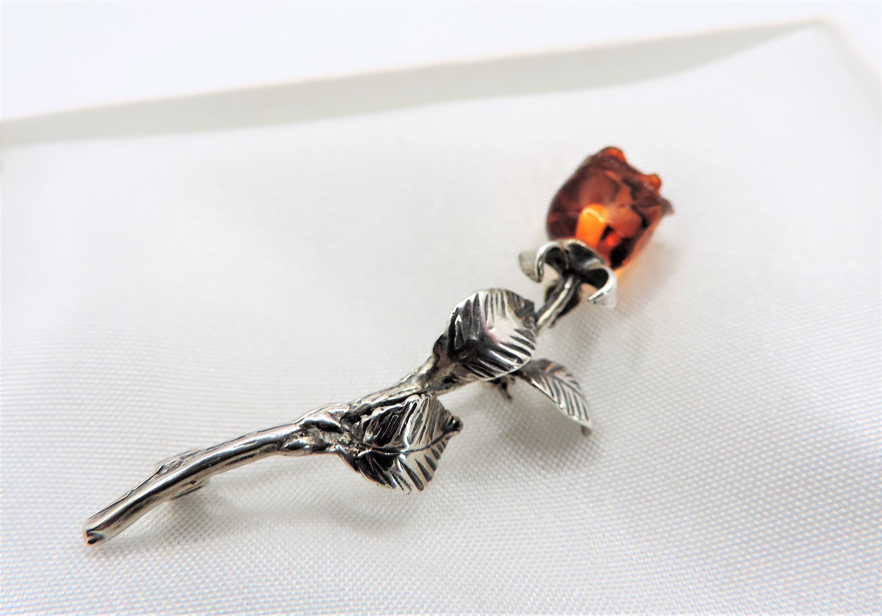 Artisan Sterling Silver & Baltic Amber Rose Brooch - Image 2 of 2