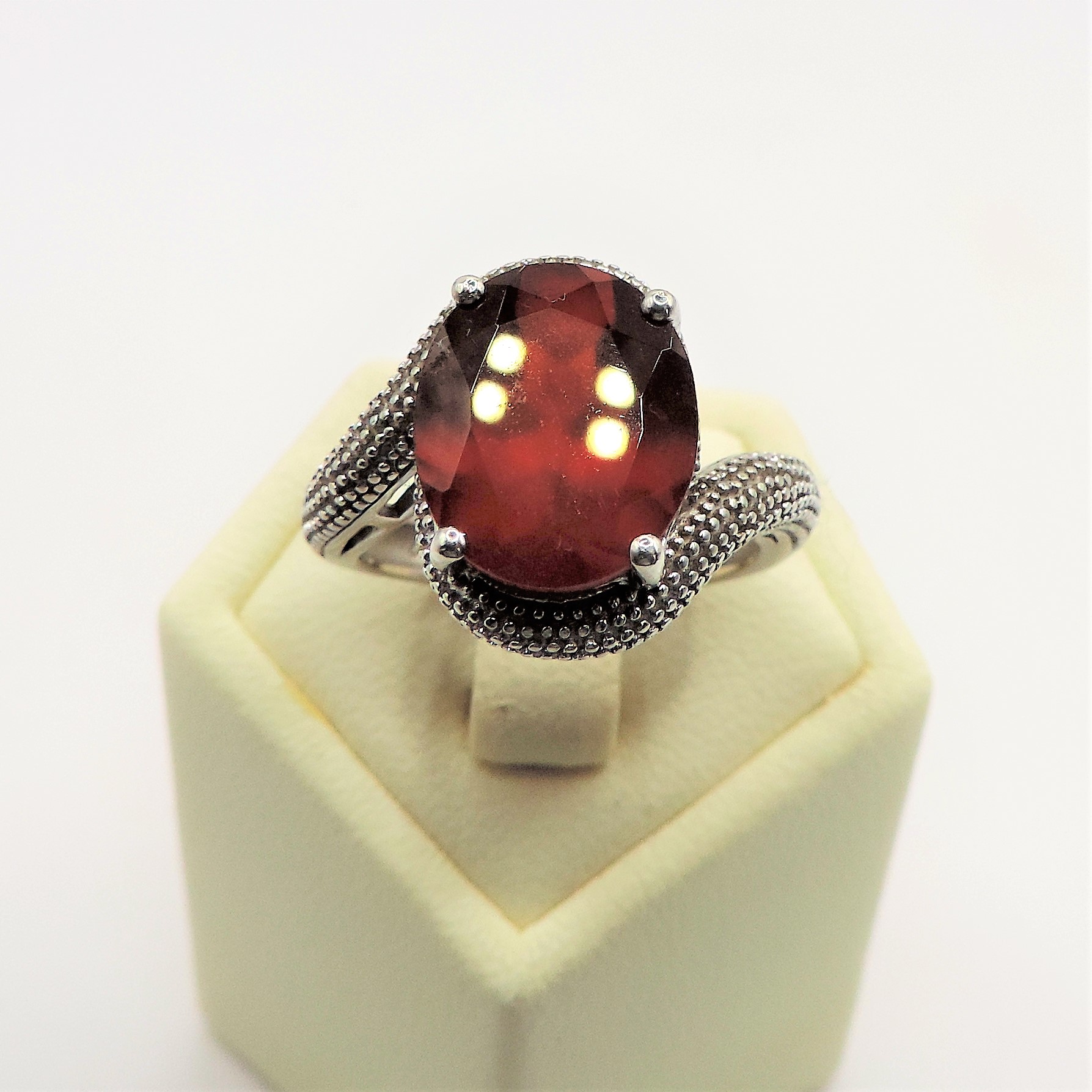 Sterling Silver 3.8CT Ruby Ring New with Gift Pouch - Image 2 of 5