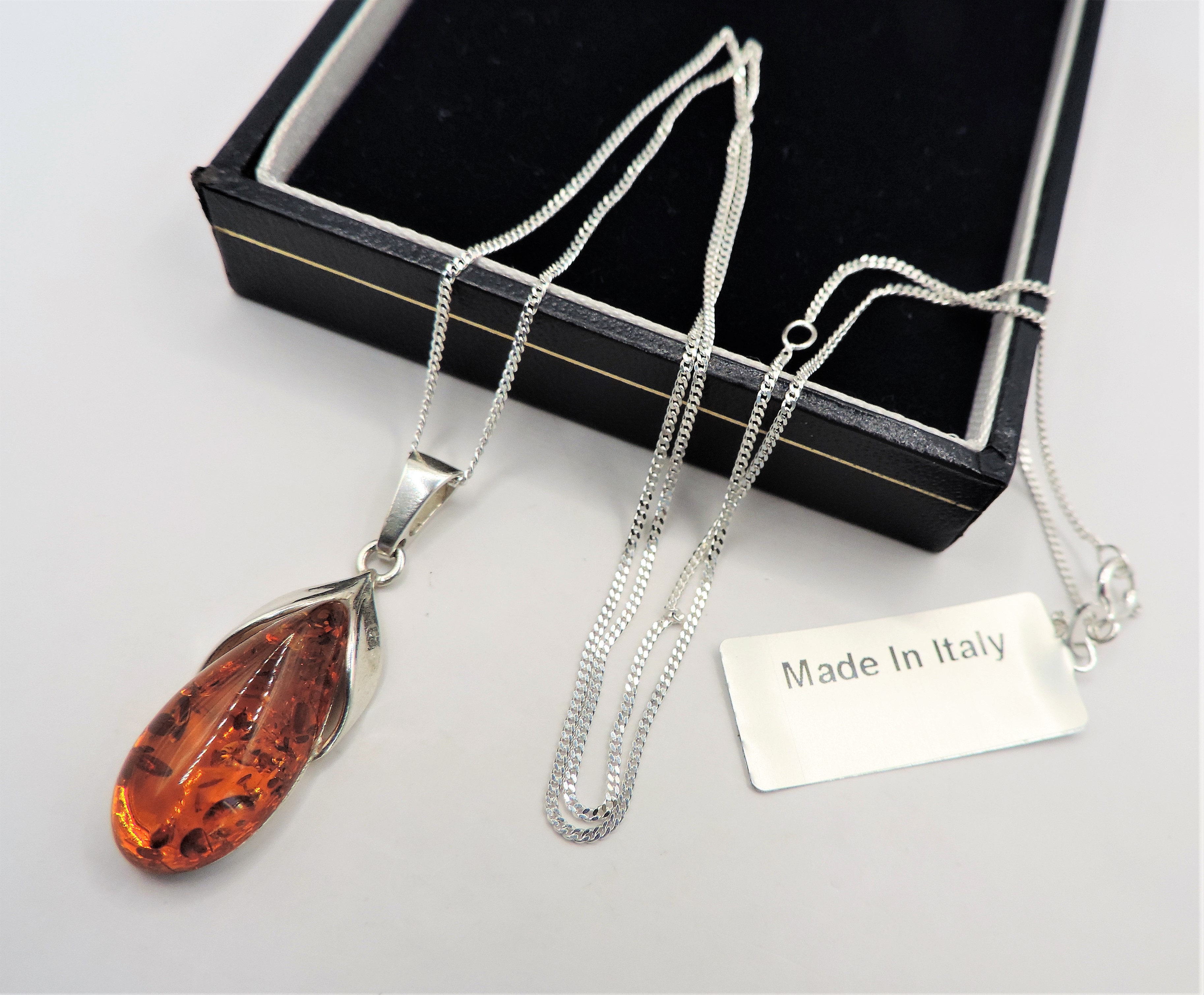 Sterling Silver Baltic Amber Pendant Necklace - Image 2 of 3