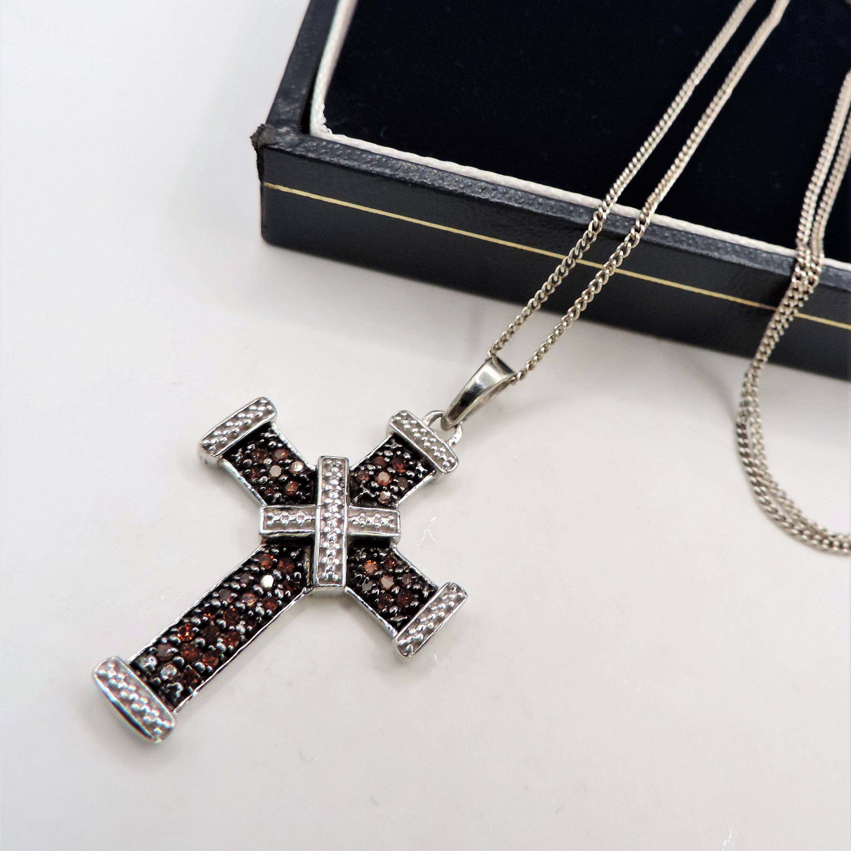 Platinum on Silver Cognac Diamond Cross Pendant Necklace 'New' with Gift Box - Image 2 of 3