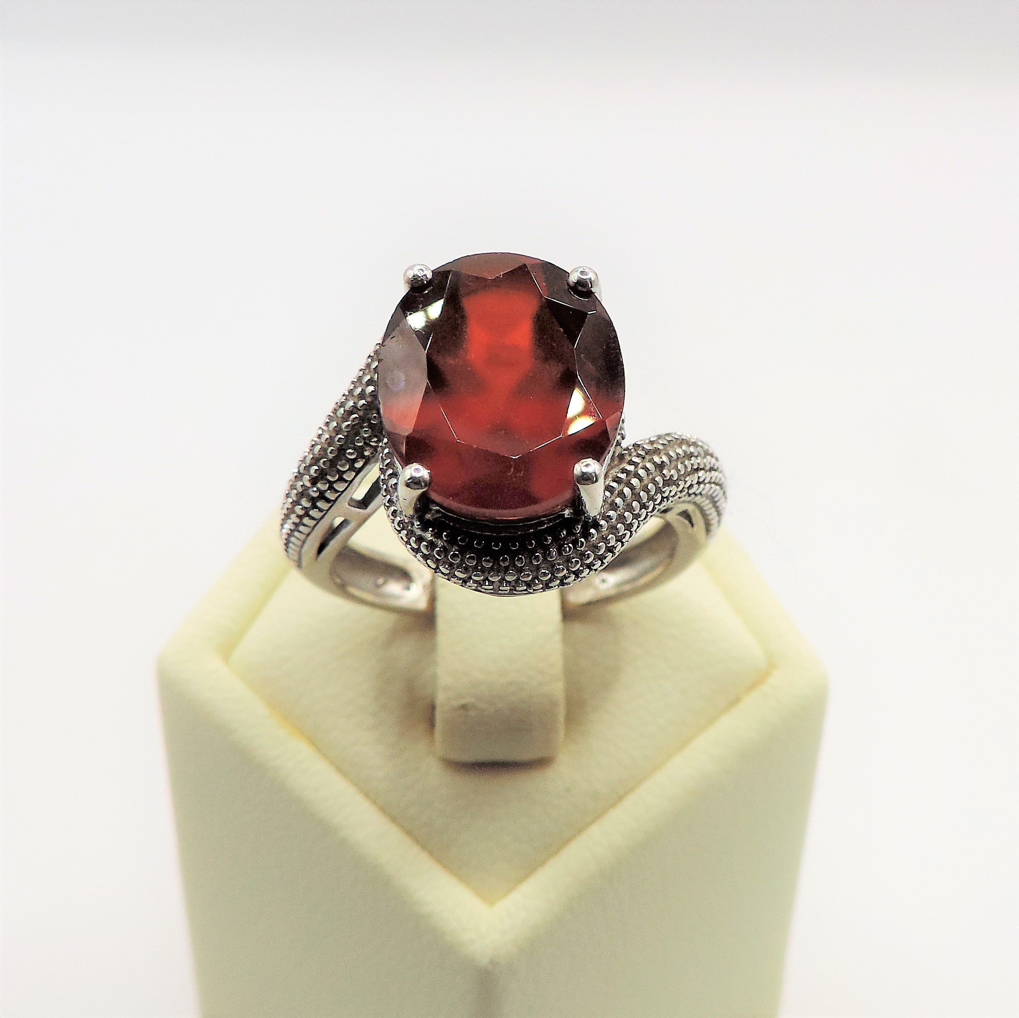Sterling Silver 3.8CT Ruby Ring New with Gift Pouch