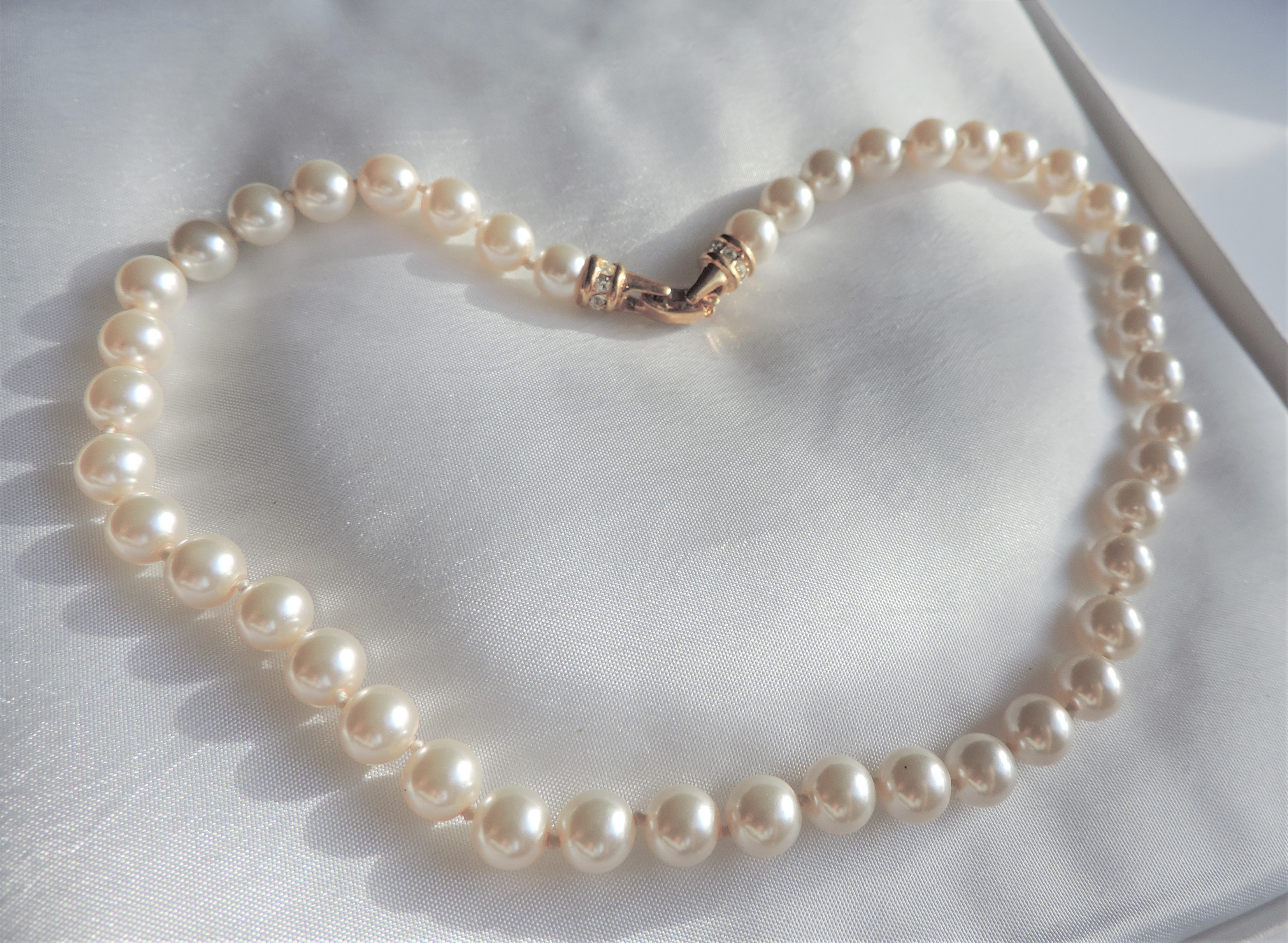 16 inch Pearl Necklace 44 x 8mm Pearls - Image 4 of 4