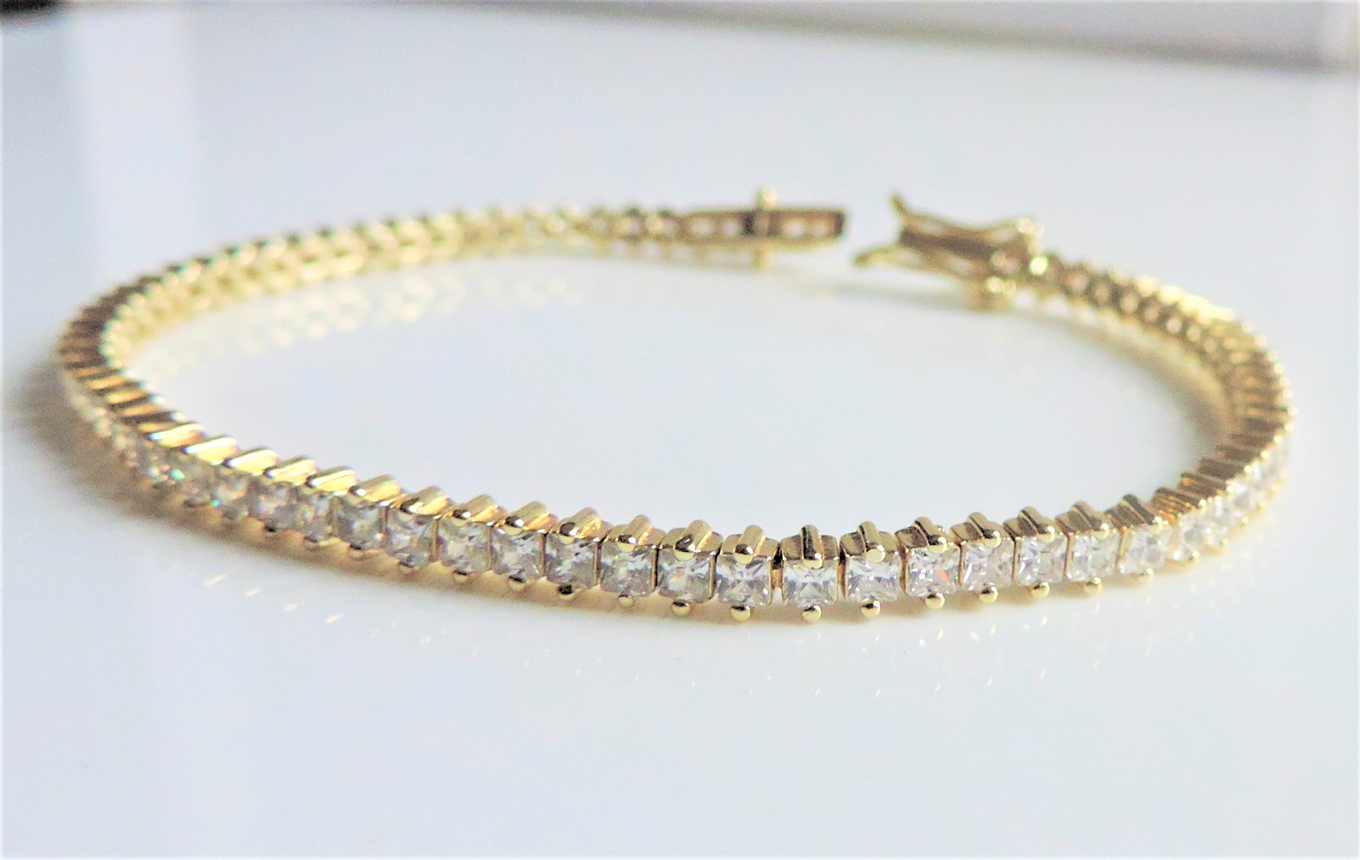 Gold on Sterling Silver Tennis Bracelet 'New' with Gift Box - Image 3 of 3