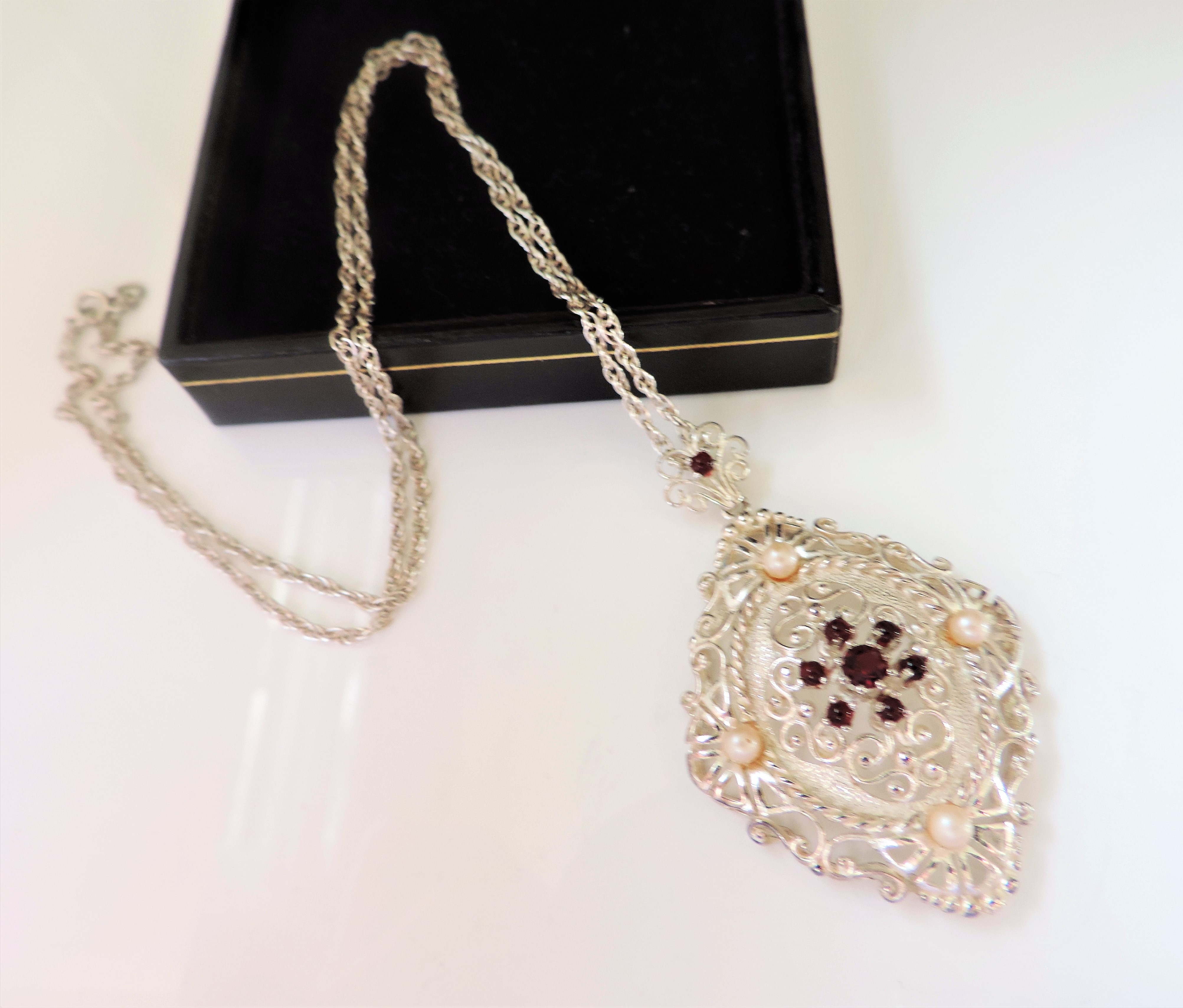 Sterling Silver Pearl & Garnet Pendant Necklace - Image 2 of 4