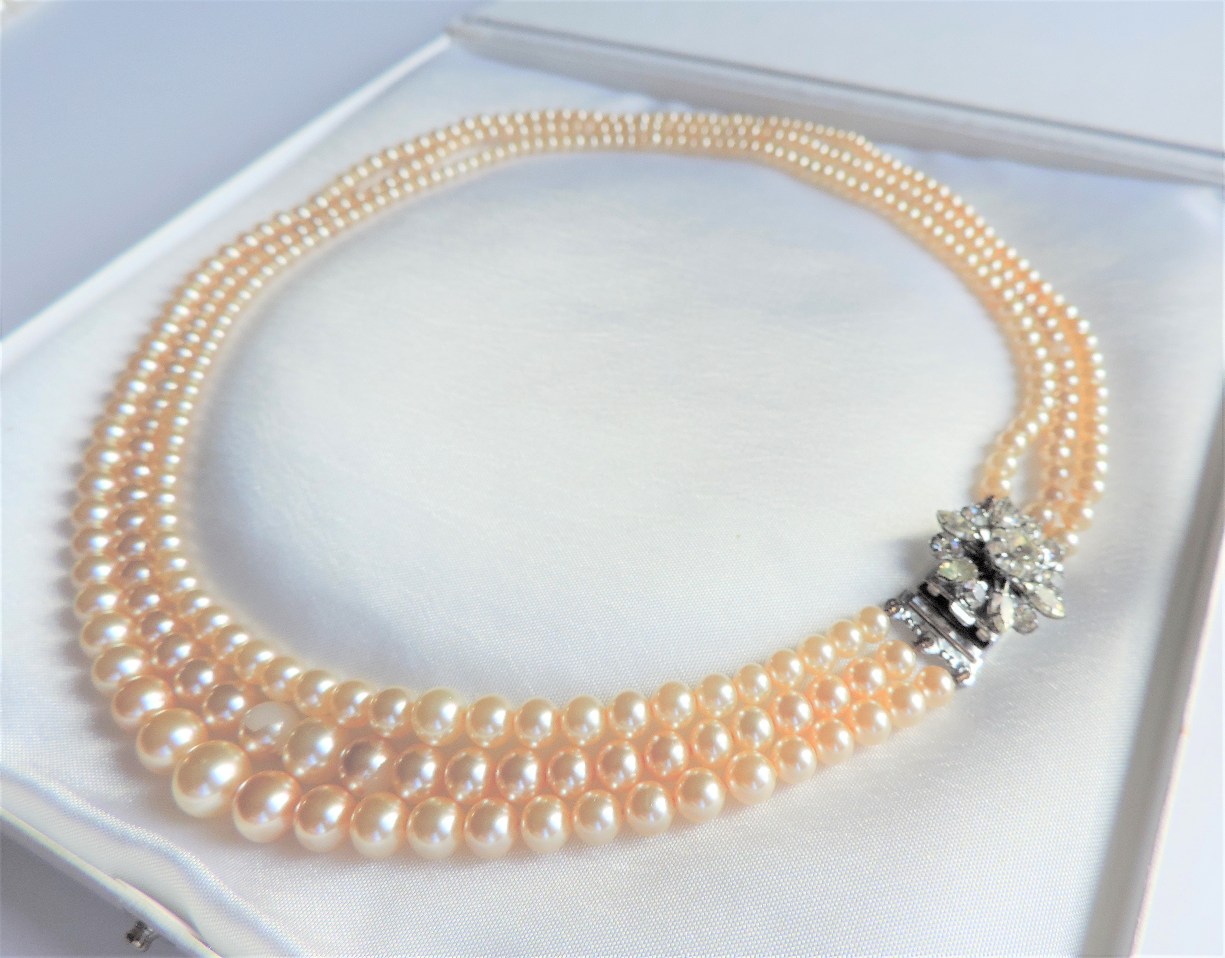 Vintage Triple Strand Pearl Necklace - Image 3 of 6