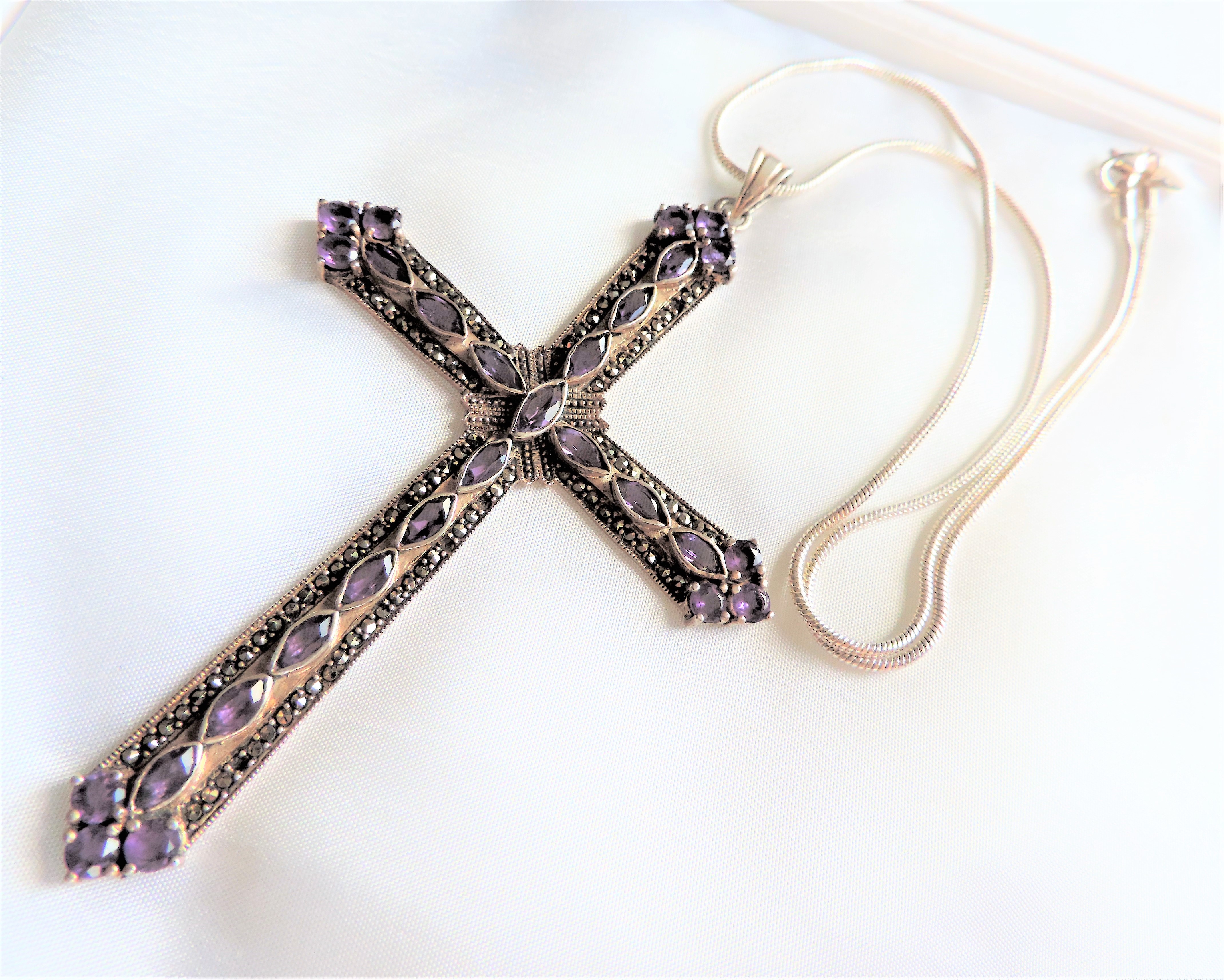 Large Ornate Sterling Silver 12CT Amethyst & Marcasite Cross & Chain - Image 2 of 4
