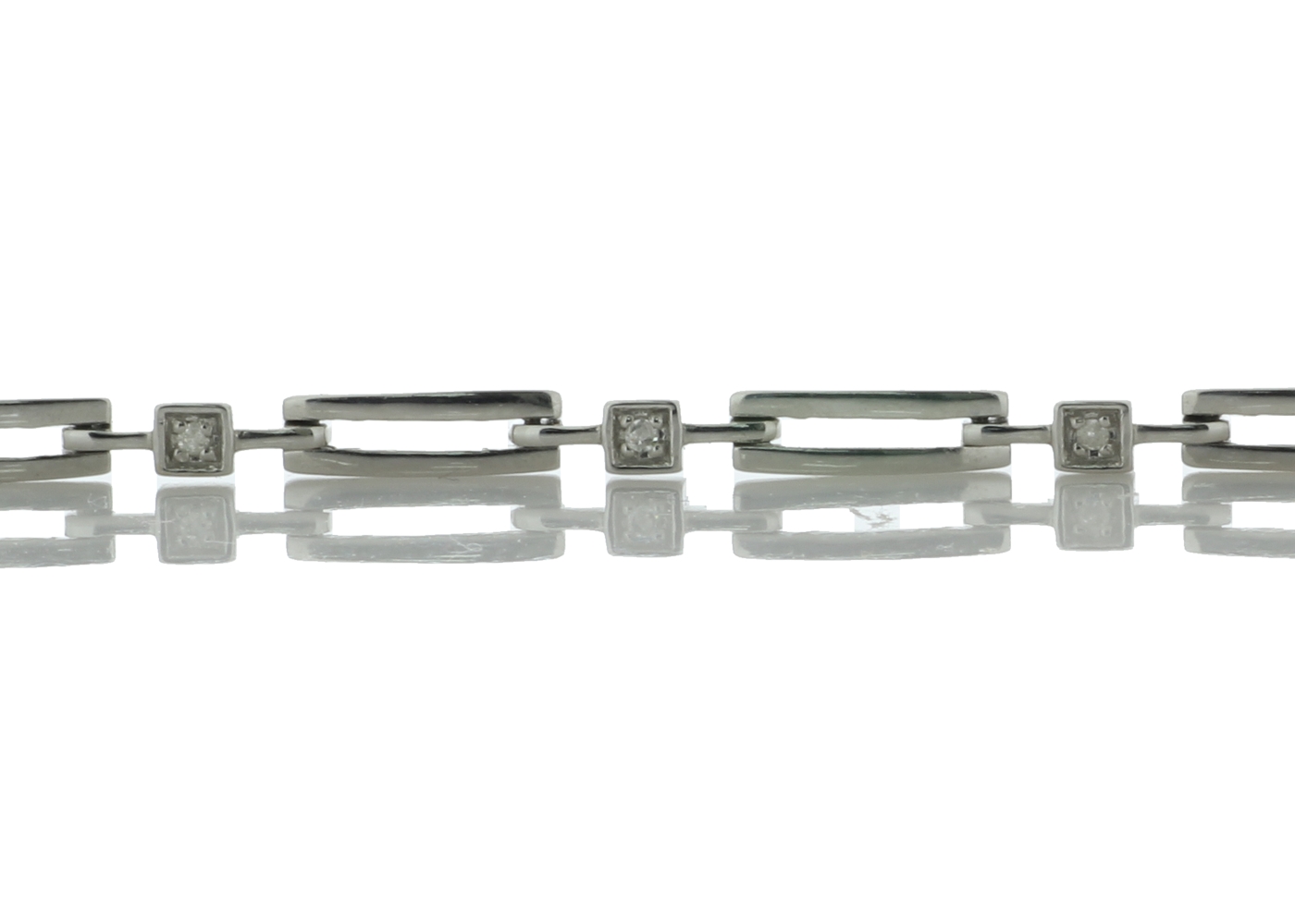 9ct White Gold Diamond Bracelet 0.73 Carats - Image 4 of 5