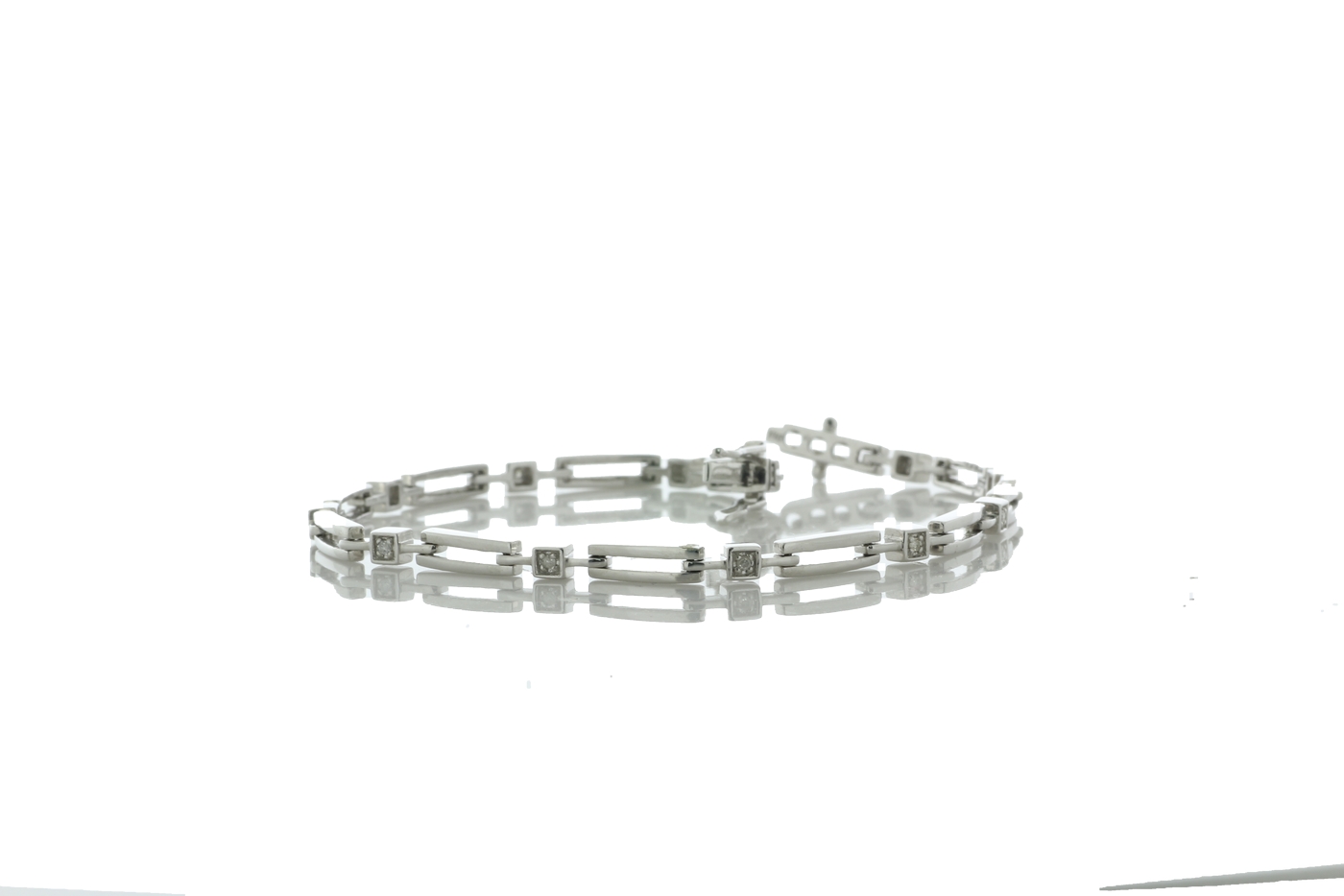 9ct White Gold Diamond Bracelet 0.73 Carats