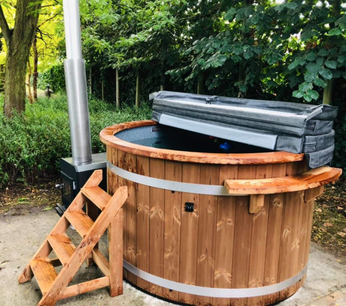 Luxury Wood-fired Hot Tubs | Brand New with Delivery & Installation Available | No VAT on Hammer