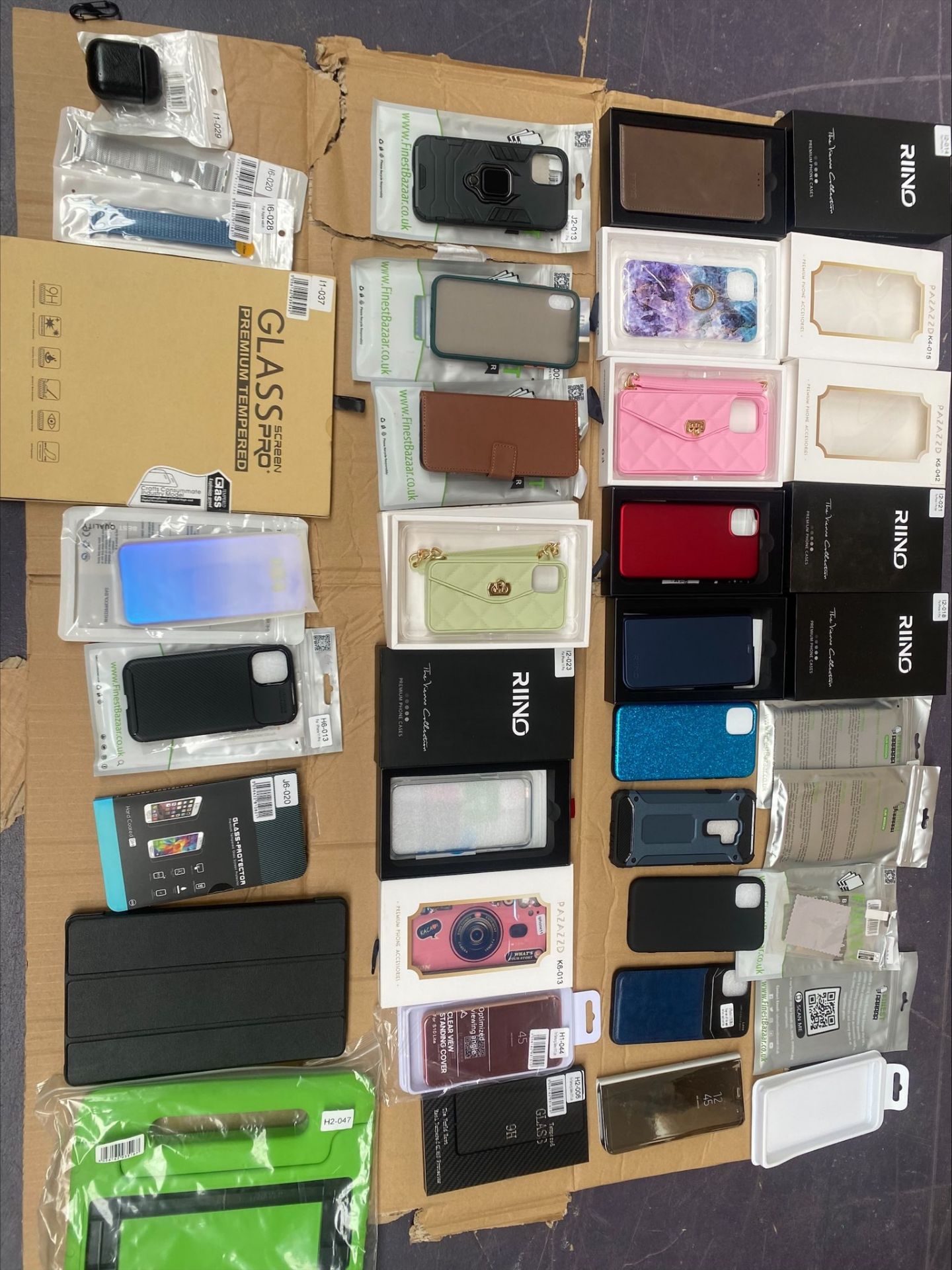 Pallet of New iPhone, Samsung, Airpod, Apple Watch, Charging Cables, Cases, Covers & Accessories - Image 14 of 14