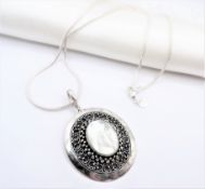Large Vintage SUARTI Mother of Pearl Pendant Necklace Sterling Silver