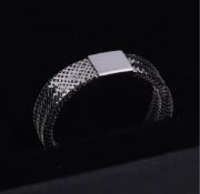 New! Italian Made - 9K White Gold Stretchable Ring