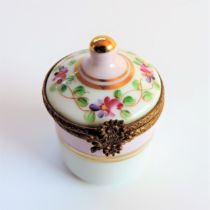 Vintage Limoges Dubarry Petit Main Hand Painted Porcelain Trinket Box