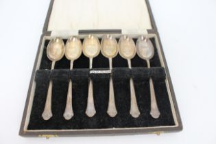 Cased Set of 6 Solid Silver Tea Spoons Chester 1941