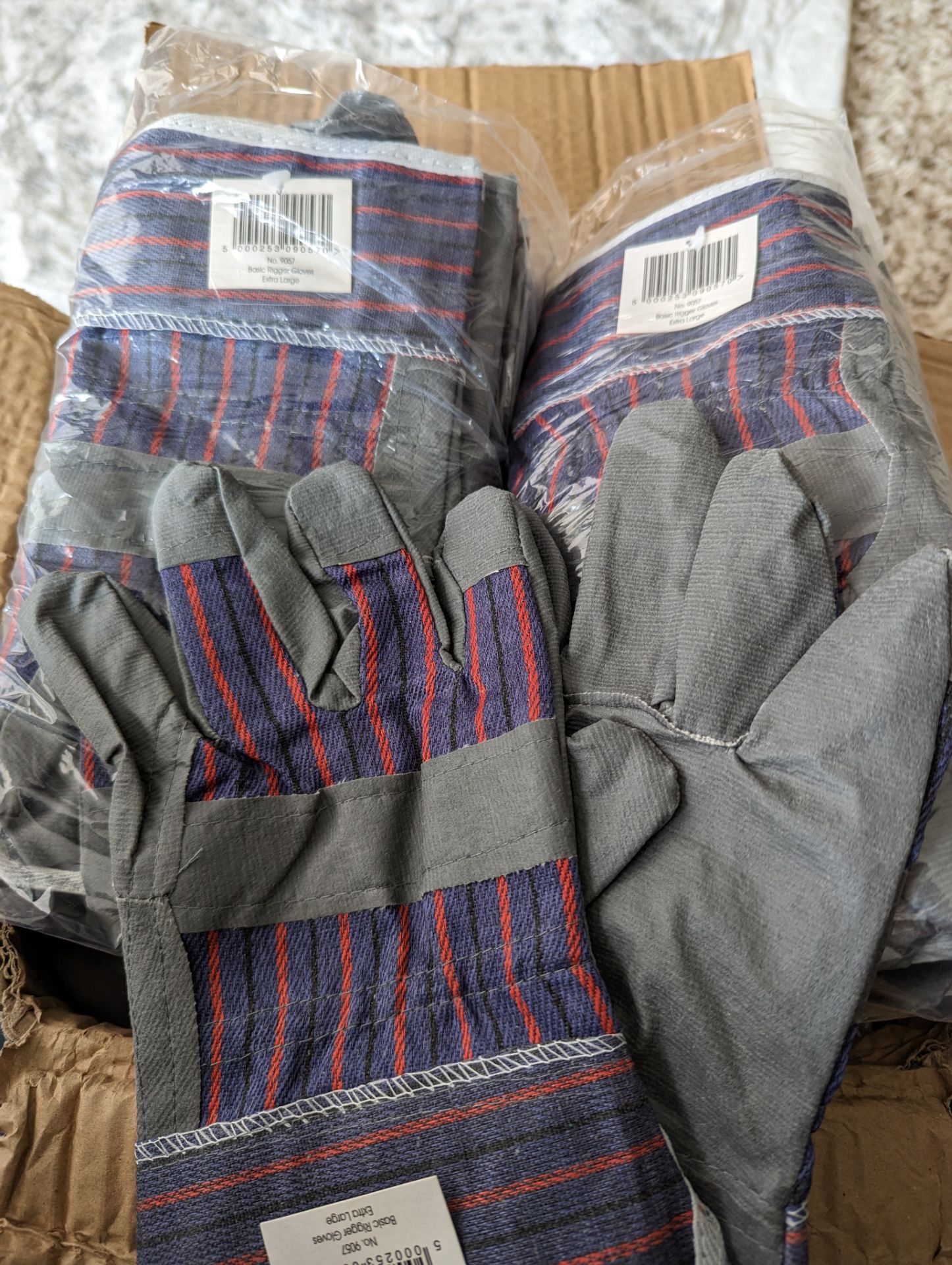 100 Pairs Rigger Gloves Size Extra Large - Image 4 of 4