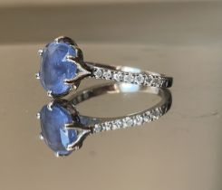 Beautiful Natural 3.36 CT Ceylon Blue Sapphire W Natural Diamonds & 18k Gold