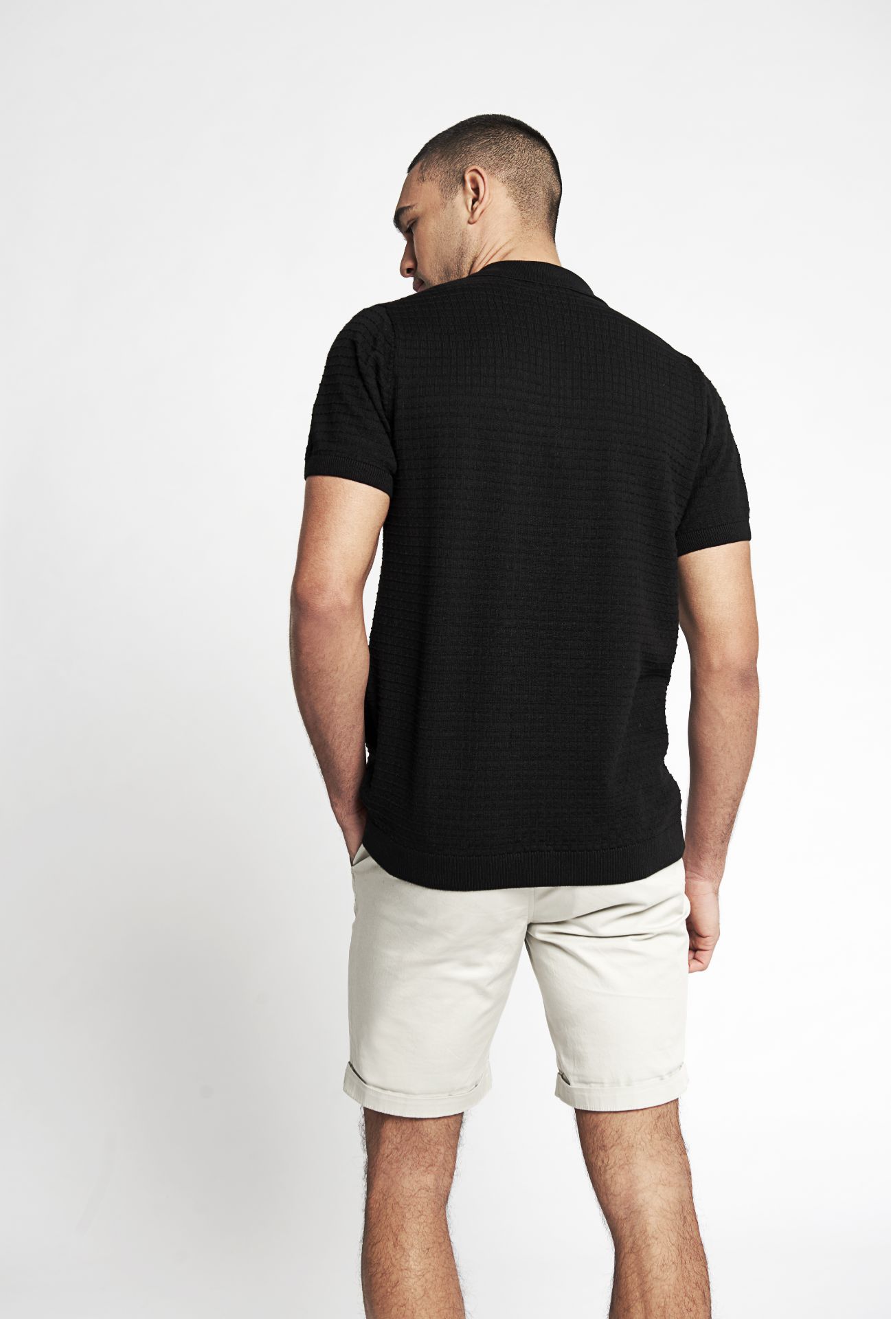 15 x Knitted Zip Polos - Image 6 of 12
