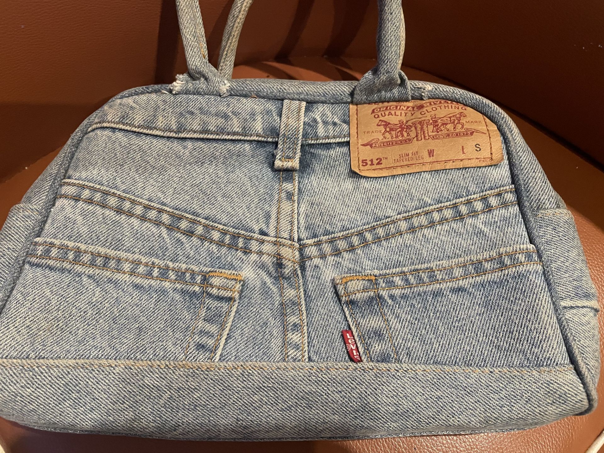 Levis Hand Bag - Image 2 of 2
