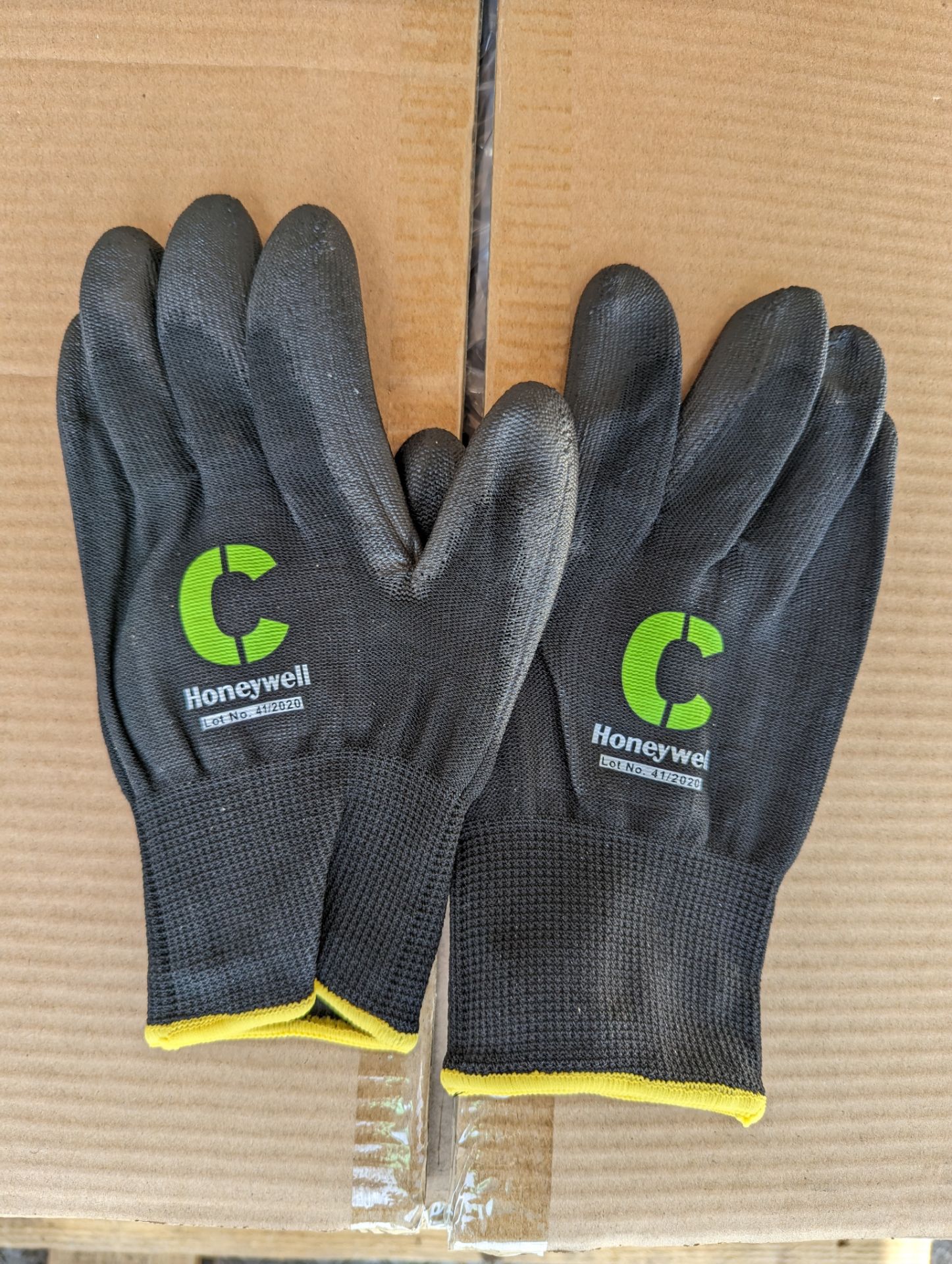 50 Pairs of Cut Resistant Gloves Mixed Sizes - Image 3 of 3