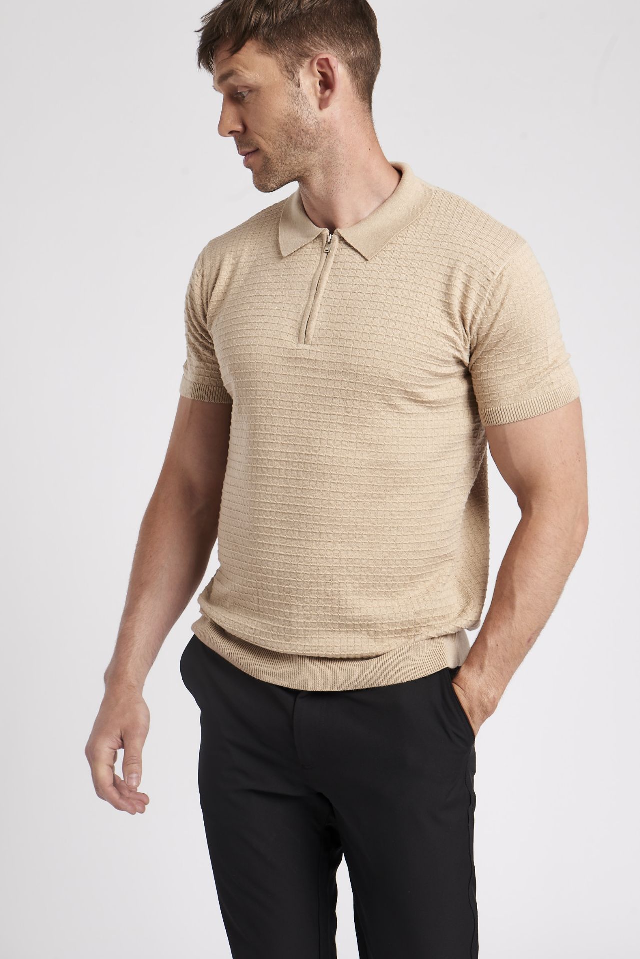 15 x Knitted Zip Polos - Image 2 of 12