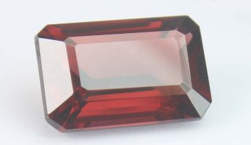 Red Garnet, 4.88 CT