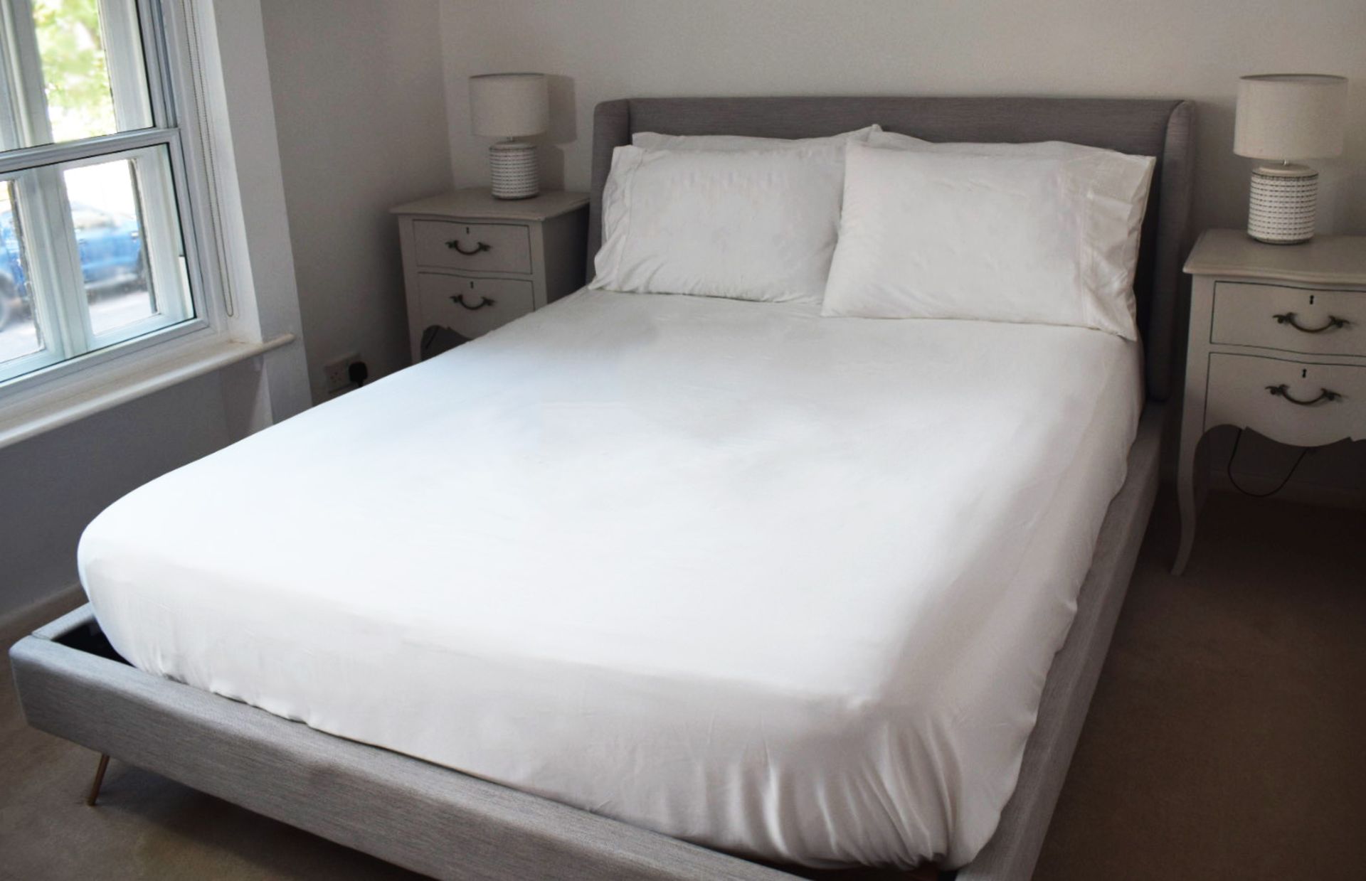 6 x White Bamboo Bed Linen Set (Double) - Duvet Cover, Fitted Sheet, Flat Sheet, 2 Pillowcases - Image 2 of 9