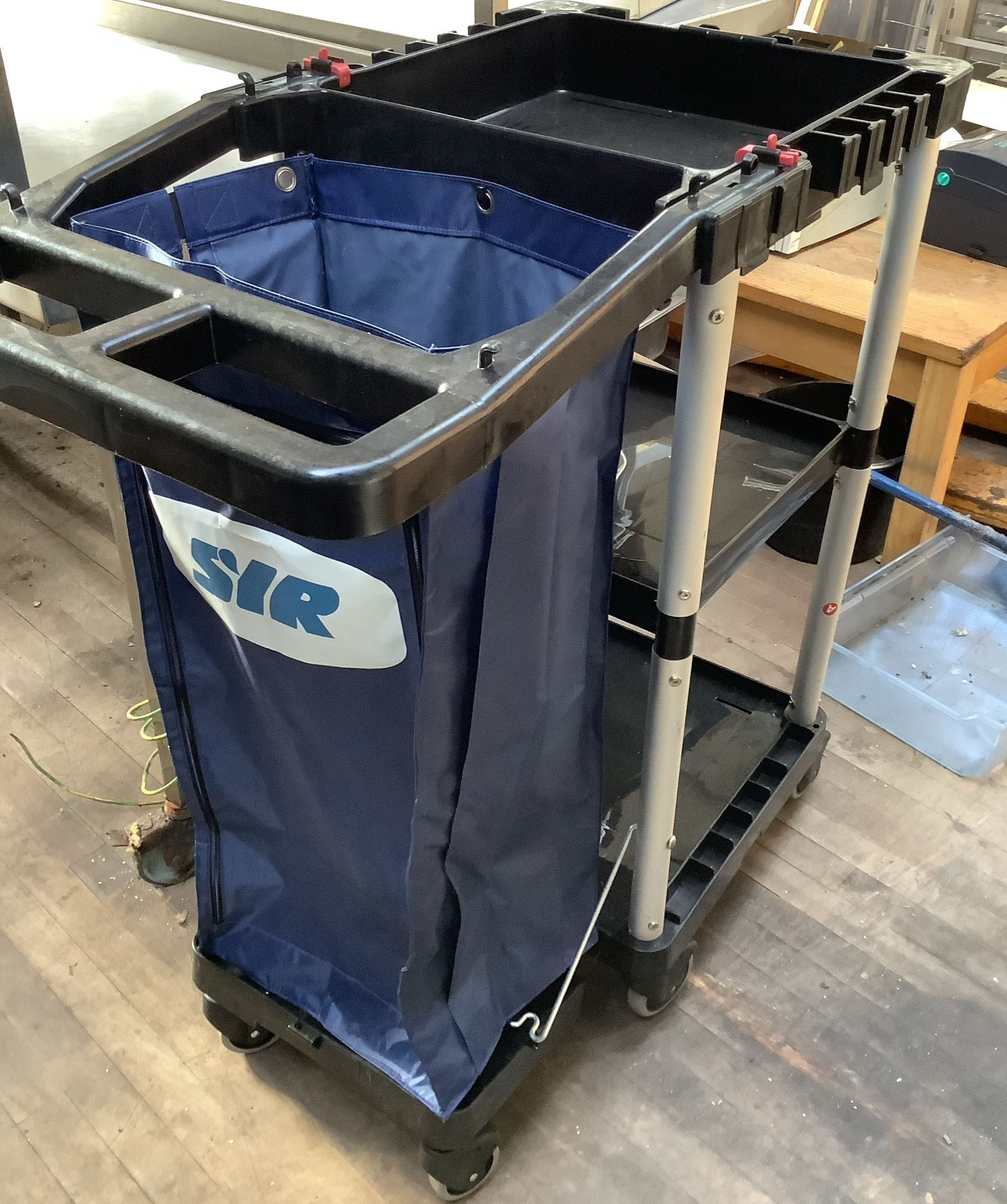 Brand New Caretakers/Cleaners Trolley Bin - Bild 2 aus 2