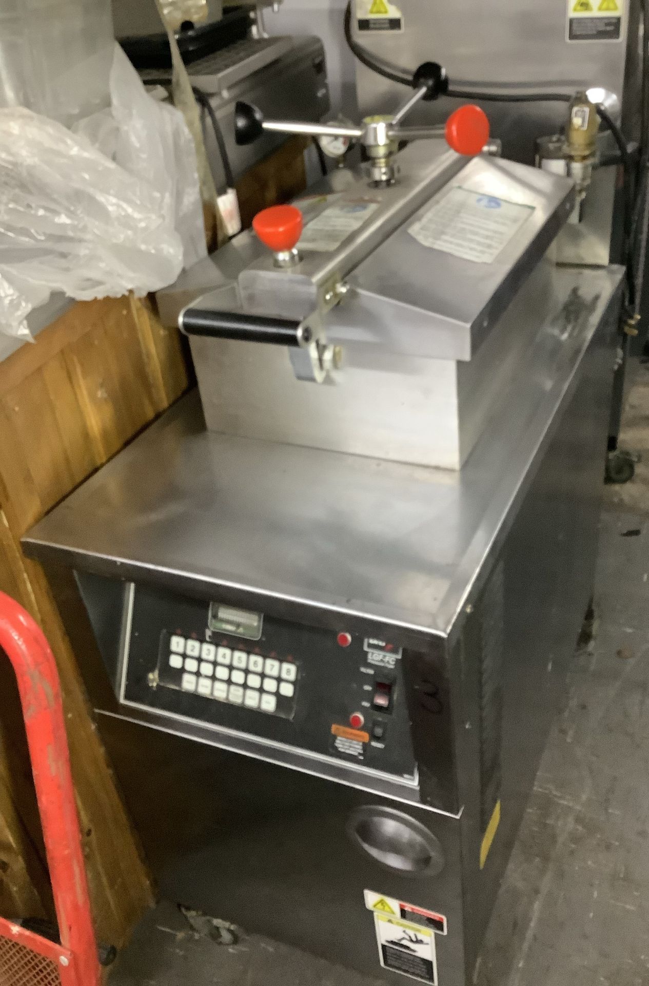 BKI Gas Chicken Pressure Fryer