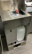IMC As New Outdoor Mobile Hot/Cold Sink Unit
