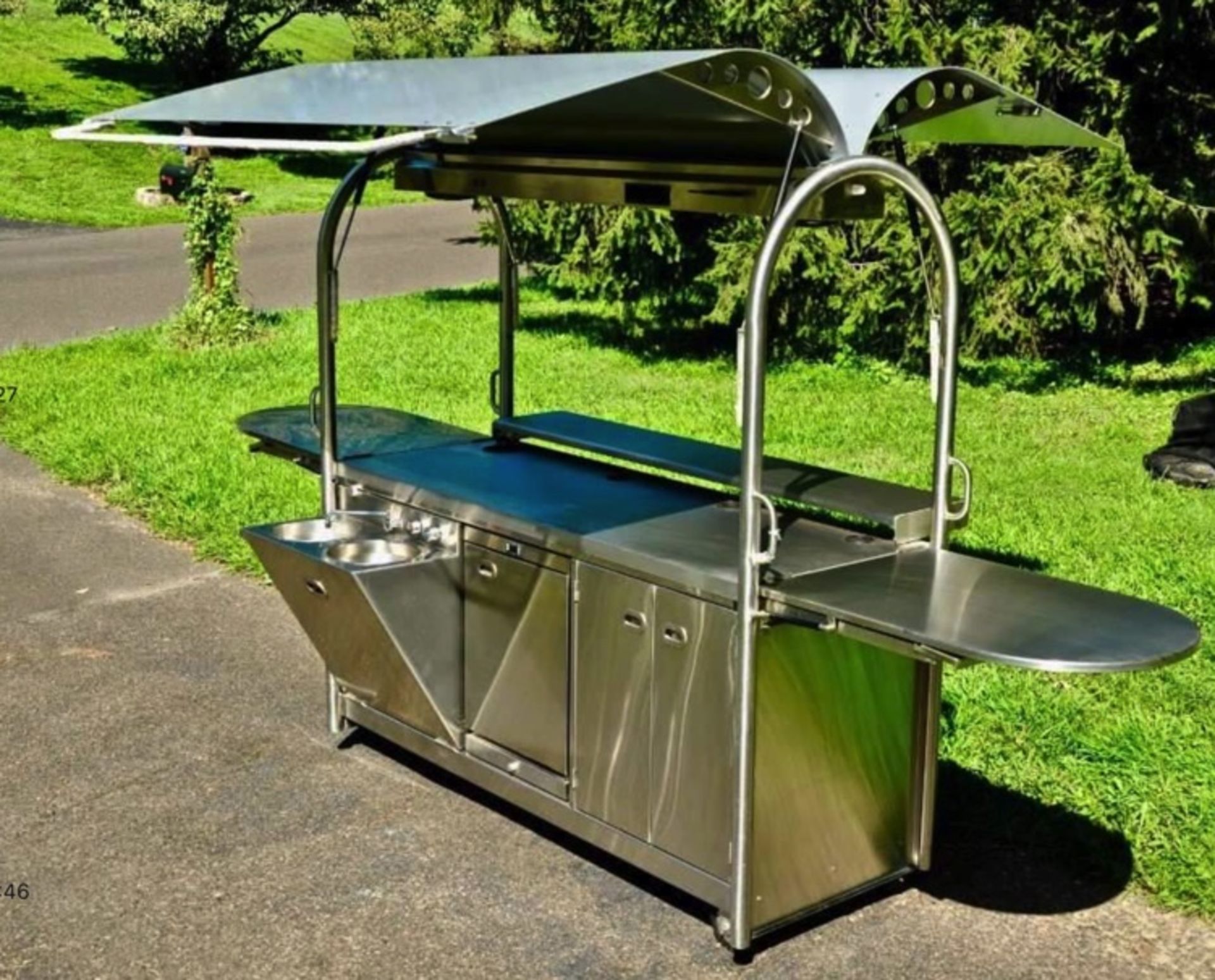 Brand New Tank Style Mobile Kiosk - Mobile Coffee Shop/Kitchen/Hotdog cart/ Catering RRP £10,000 - Bild 4 aus 4