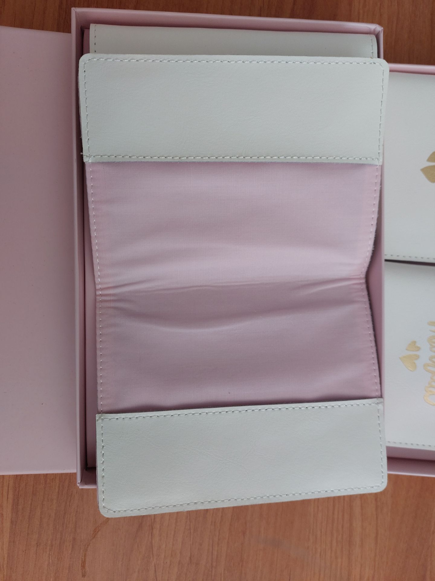 Wedding Passport Covers, 2 Sets of 2 - Image 5 of 7