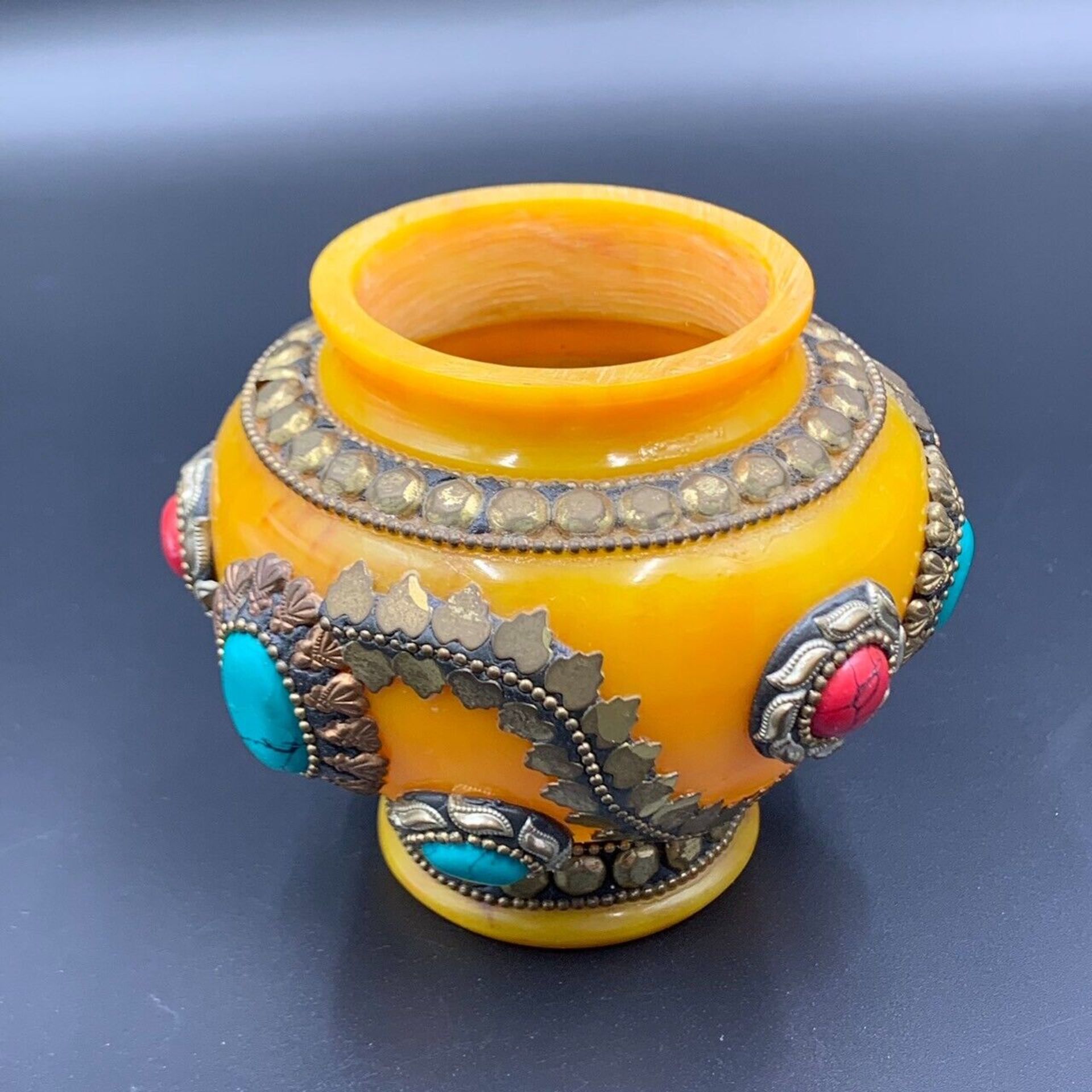 Vintage Handmade Old Nepalese Amber Jewel Jar With Agate Stones, Collectible - Image 3 of 5