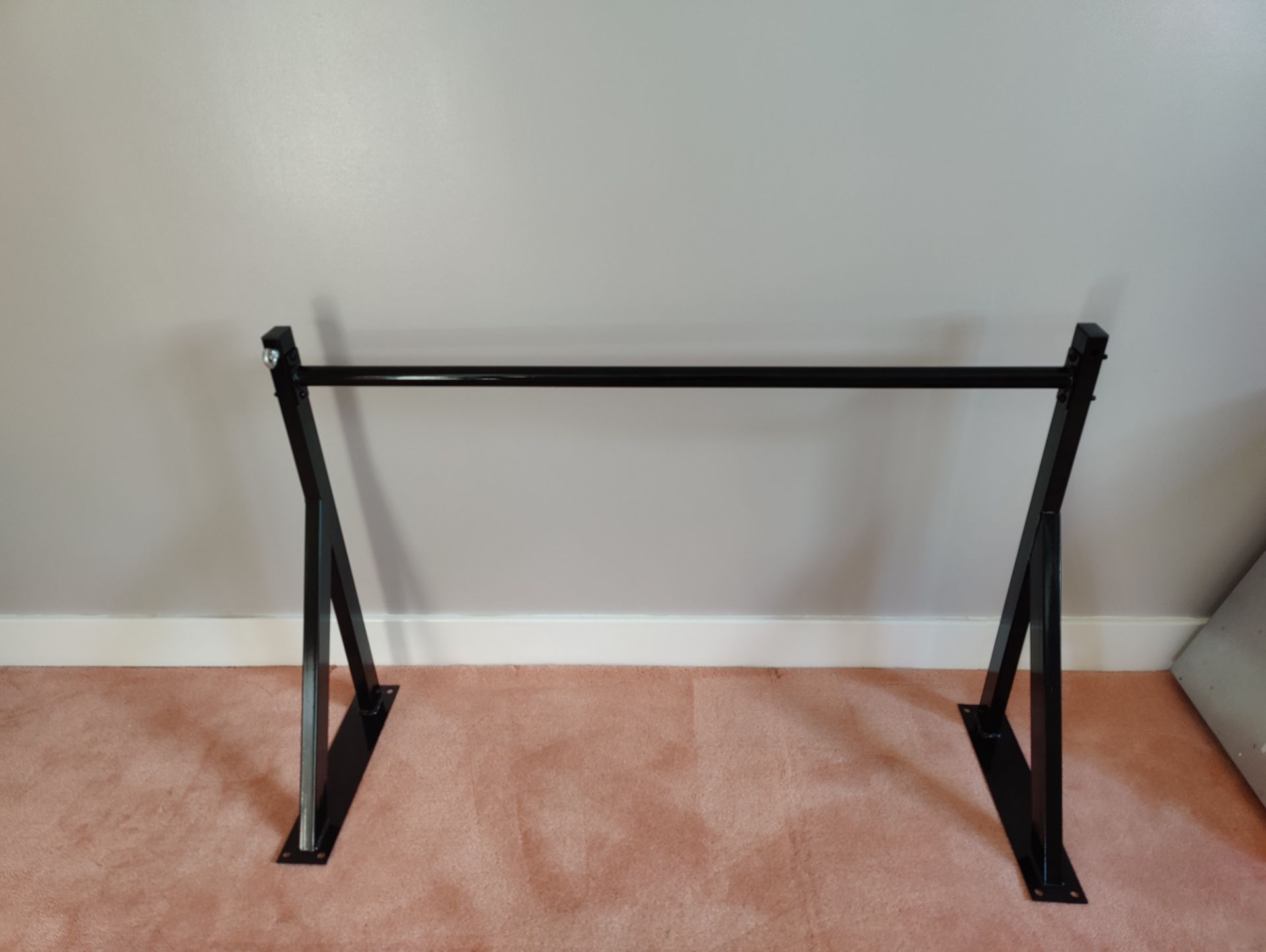 Commercial Gym Wall Mounted Steel Made Pull/Push Chin Up Bar