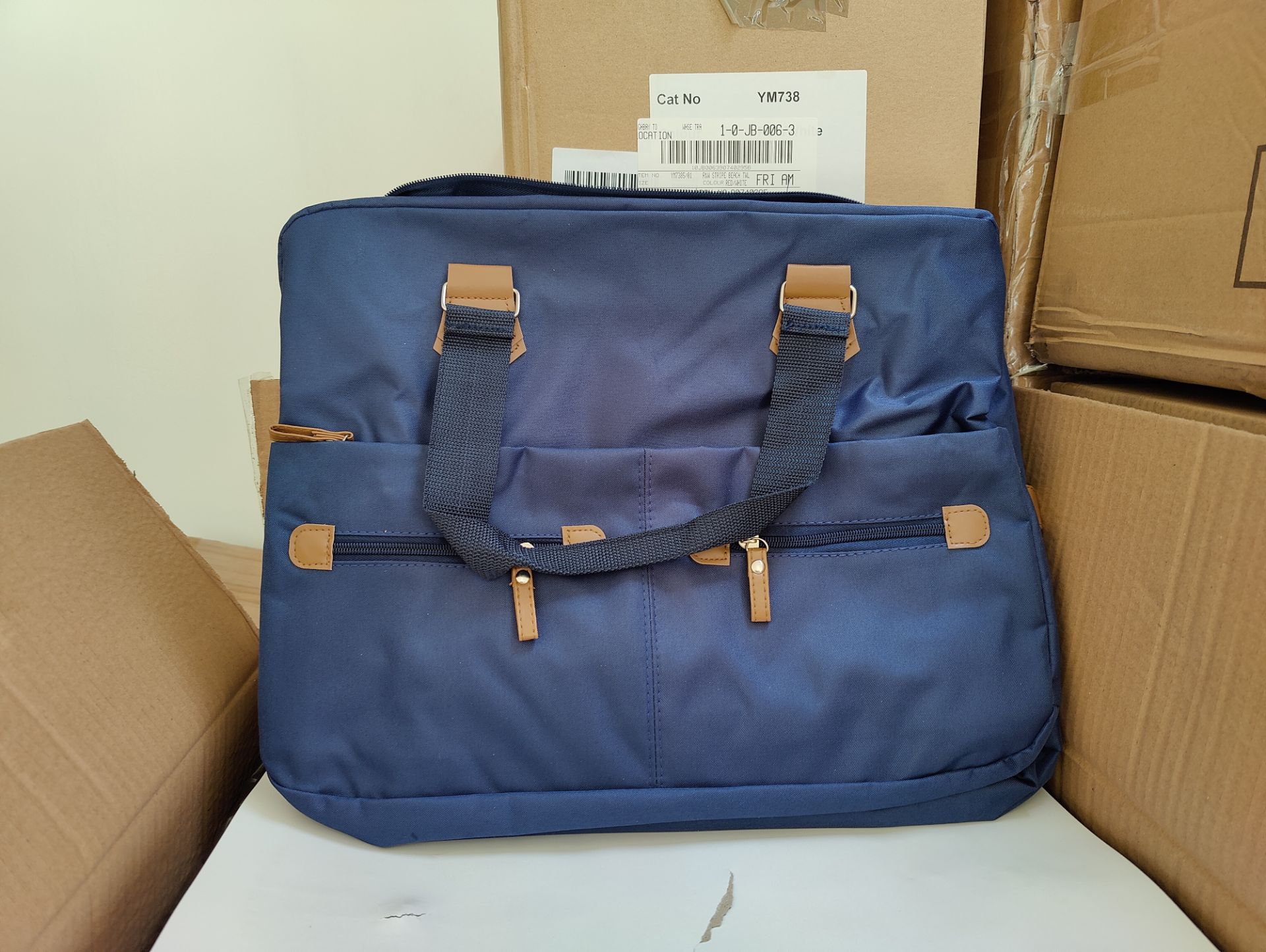 3 x Navy Luxury Weekend Bag With Zip Pockets and Storage Compartments - Image 2 of 2