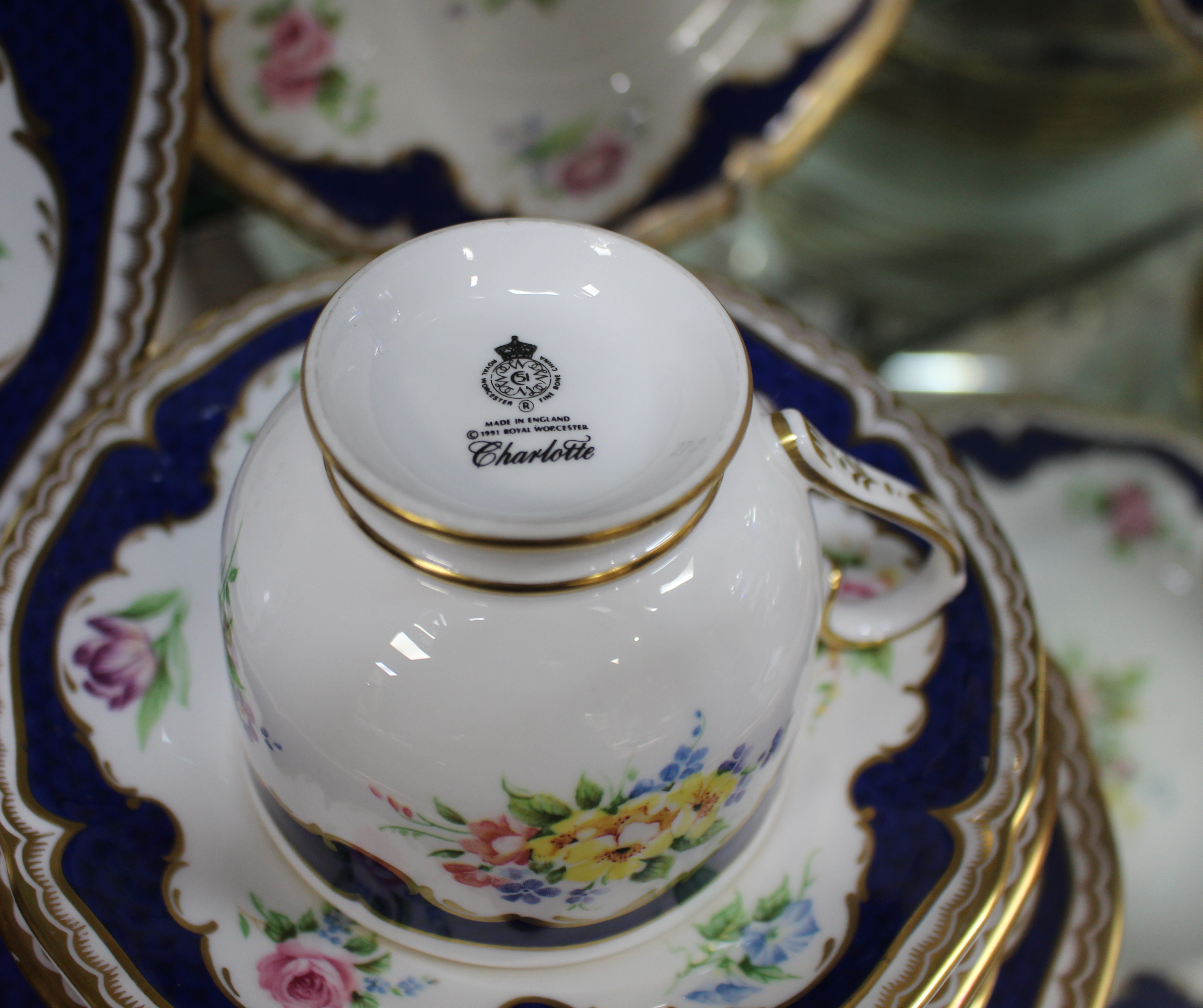 Royal Worcester Charlotte Dinner Service 70 Pieces - Image 13 of 14