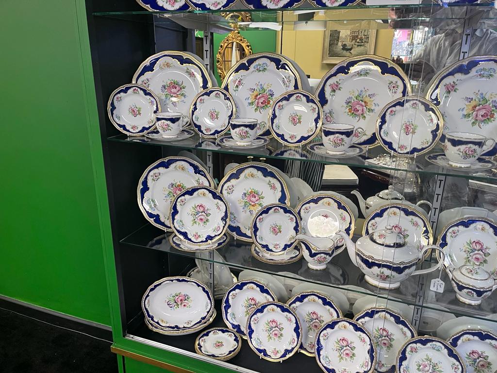 Royal Worcester Charlotte Dinner Service 70 Pieces - Image 5 of 14