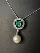 Beautiful 5.55CT South Sea Pearl 1.14ct Emerald, Diamonds & Platinum Pendant