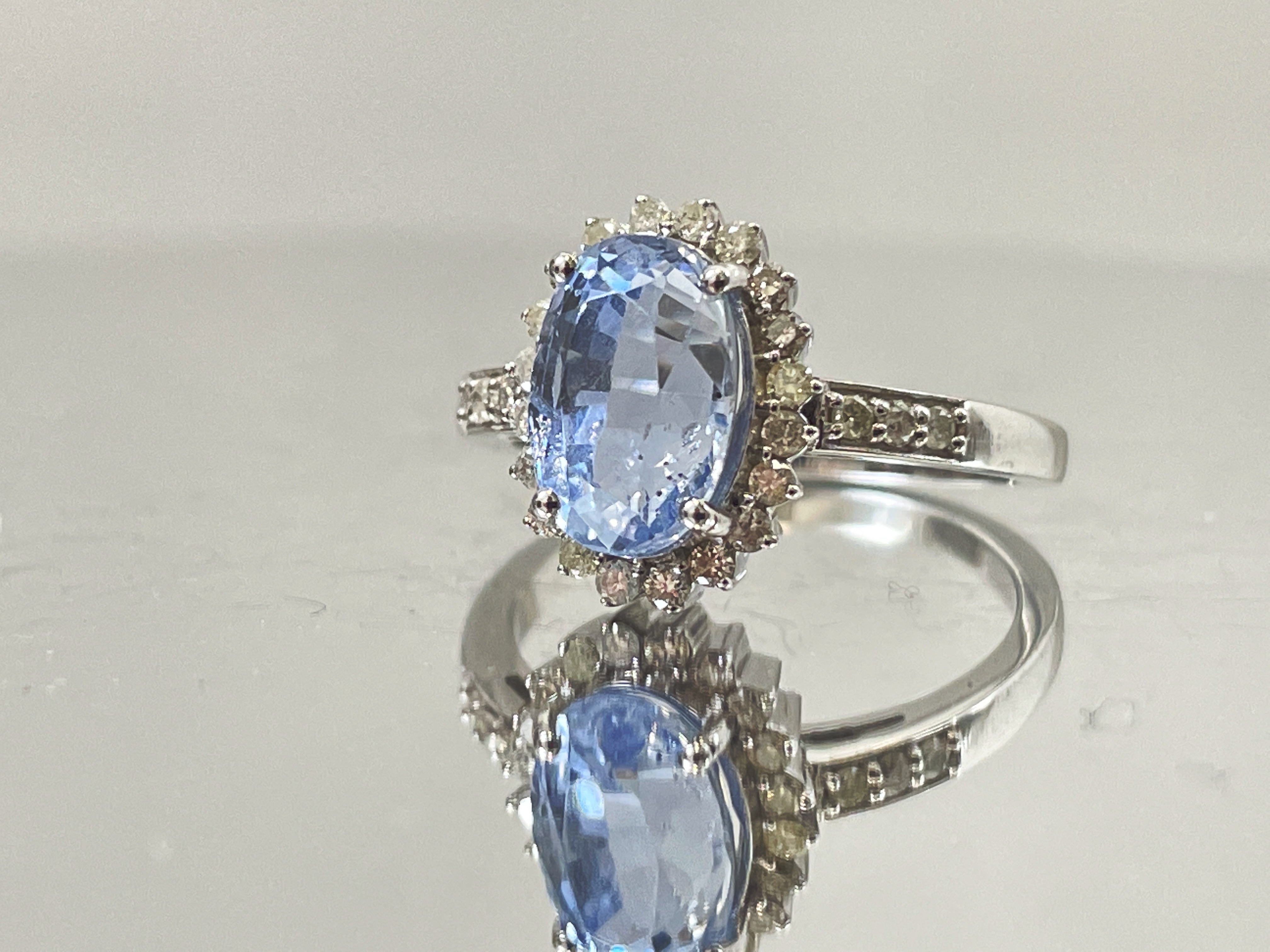 3.13 CT Unheated/Untreated Ceylon Cornflour Blue Sapphire Diamonds & 18k Gold - Image 4 of 6