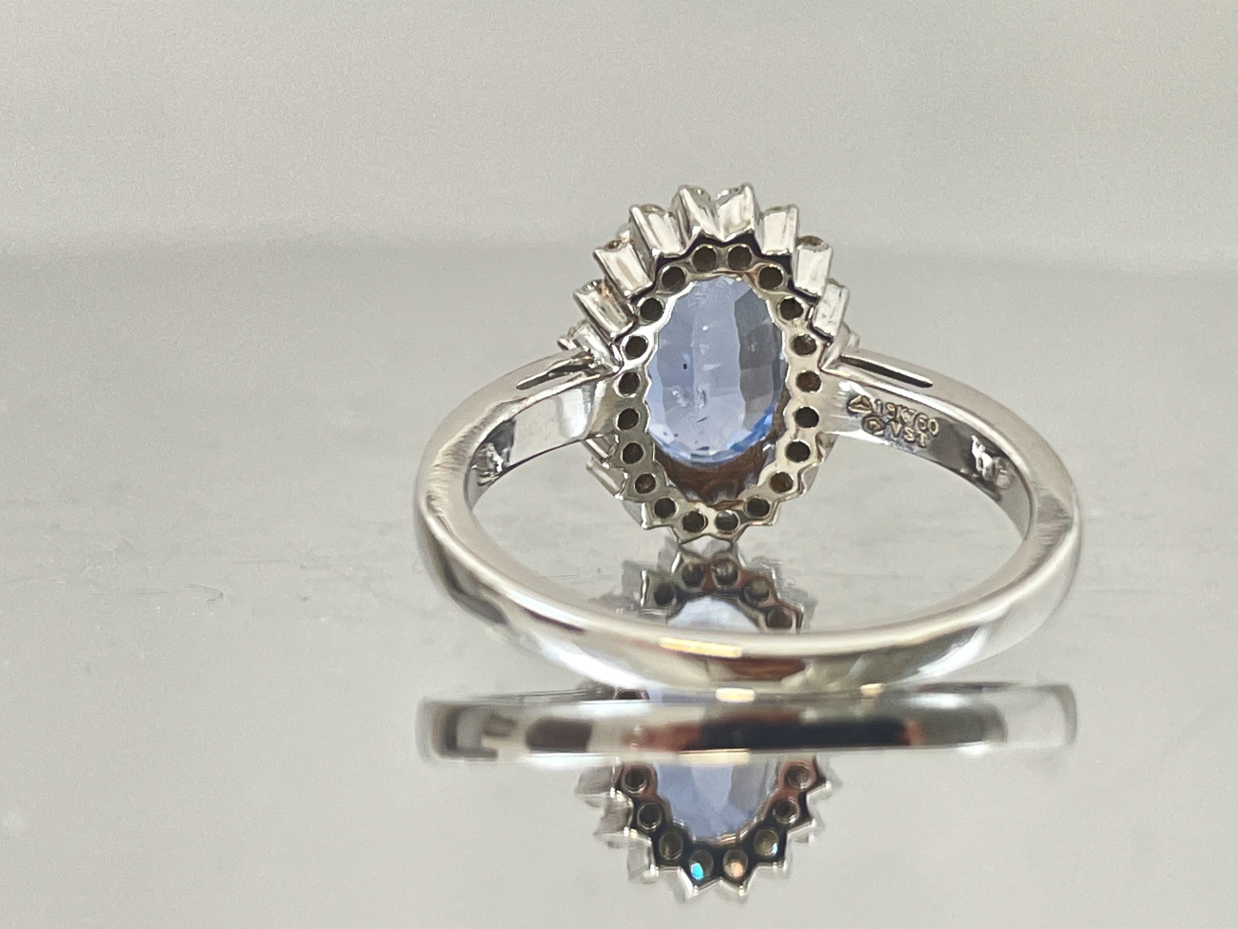 3.13 CT Unheated/Untreated Ceylon Cornflour Blue Sapphire Diamonds & 18k Gold - Image 5 of 6