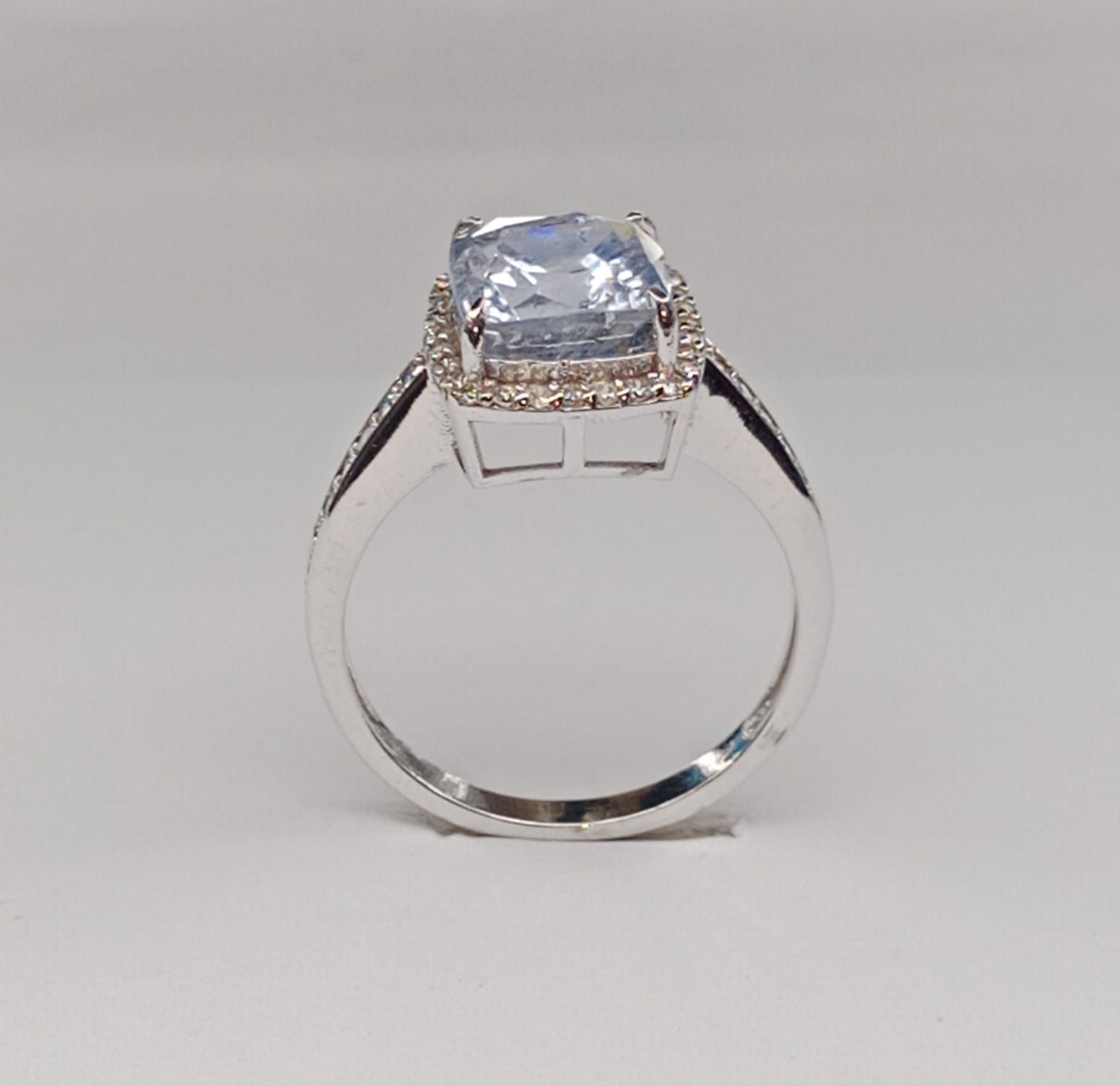 Beautiful 4.74 CT Unheated/Untreated Ceylon Blue Sapphire Diamonds & 18k Gold - Image 5 of 8